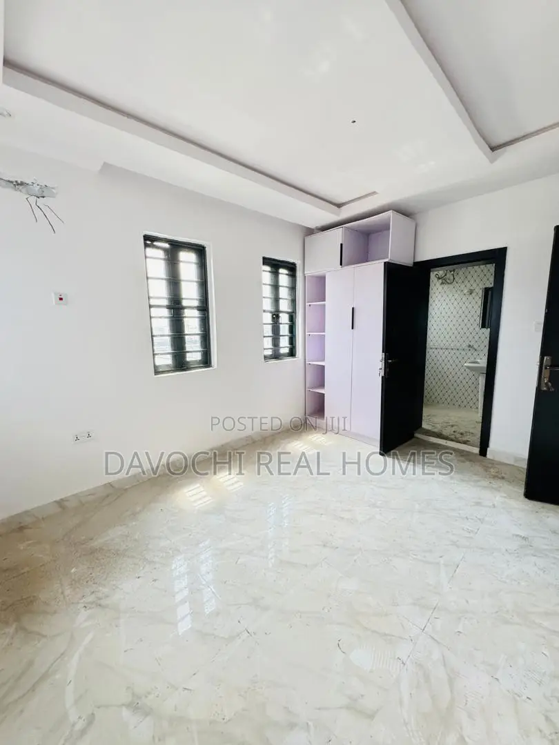 2bdrm Apartment in Osapa london for rent