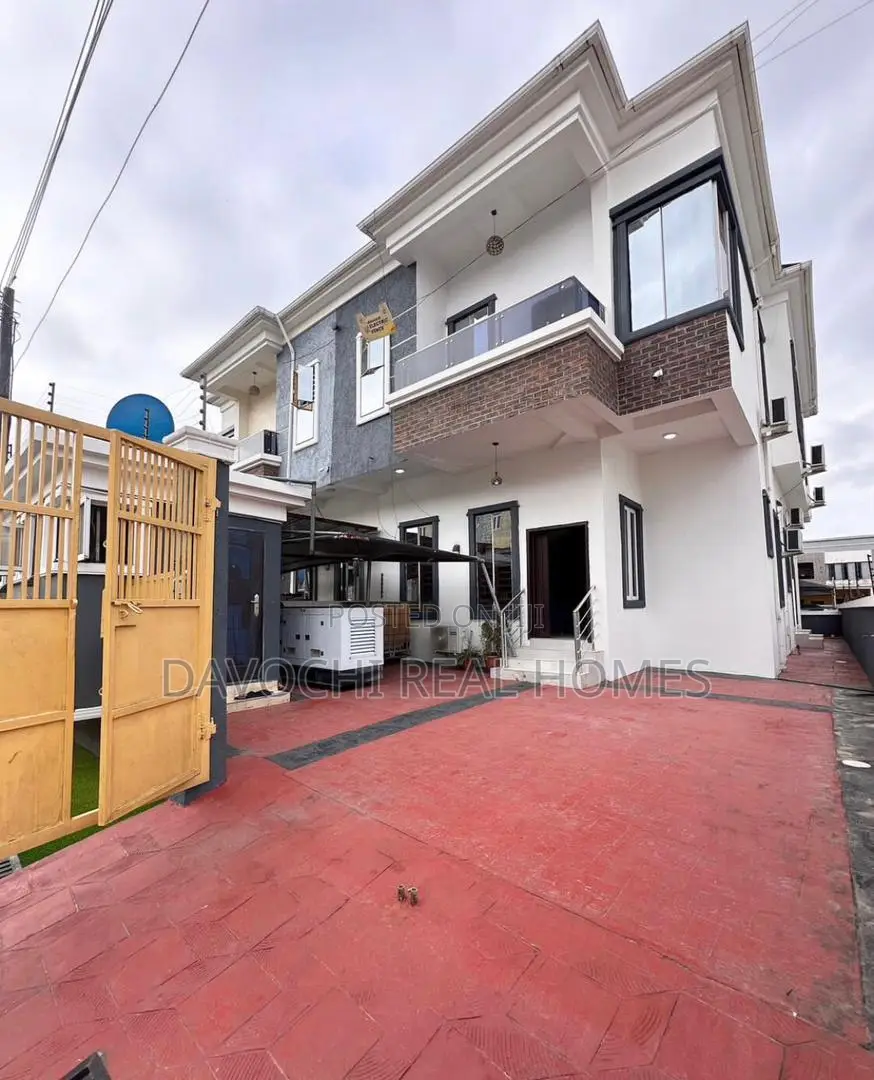 4bdrm Duplex in Lekki Phase 2 for rent