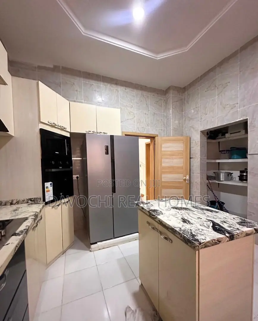 4bdrm Duplex in Lekki Phase 2 for rent