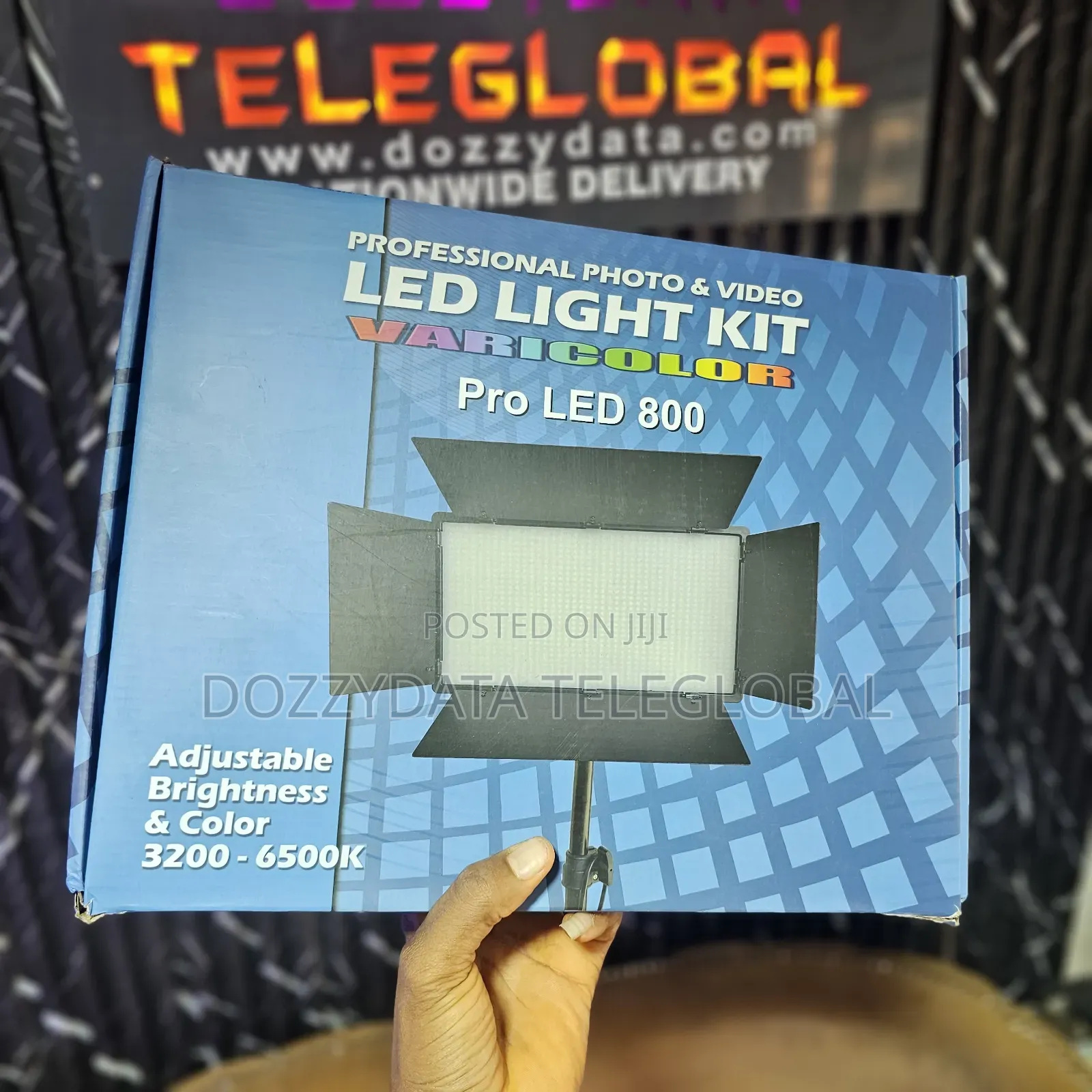Rechargeable Led Light Kit Pro Led 800, Batteries , Stand