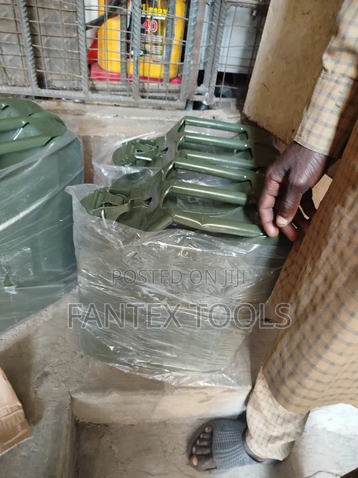 Army Jerycan 20 Liters