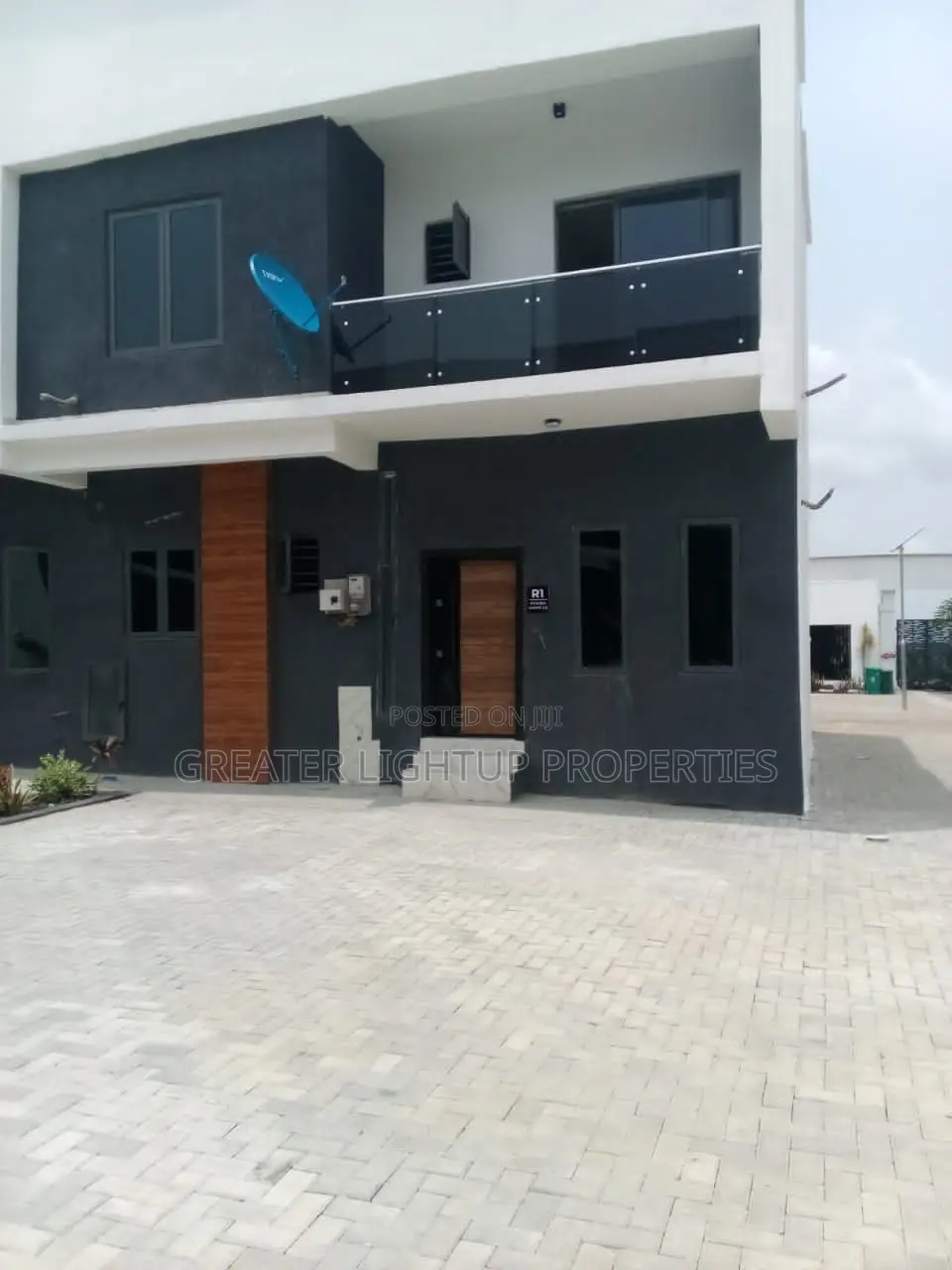 Furnished 2bdrm Duplex in Citadel Estate for sale