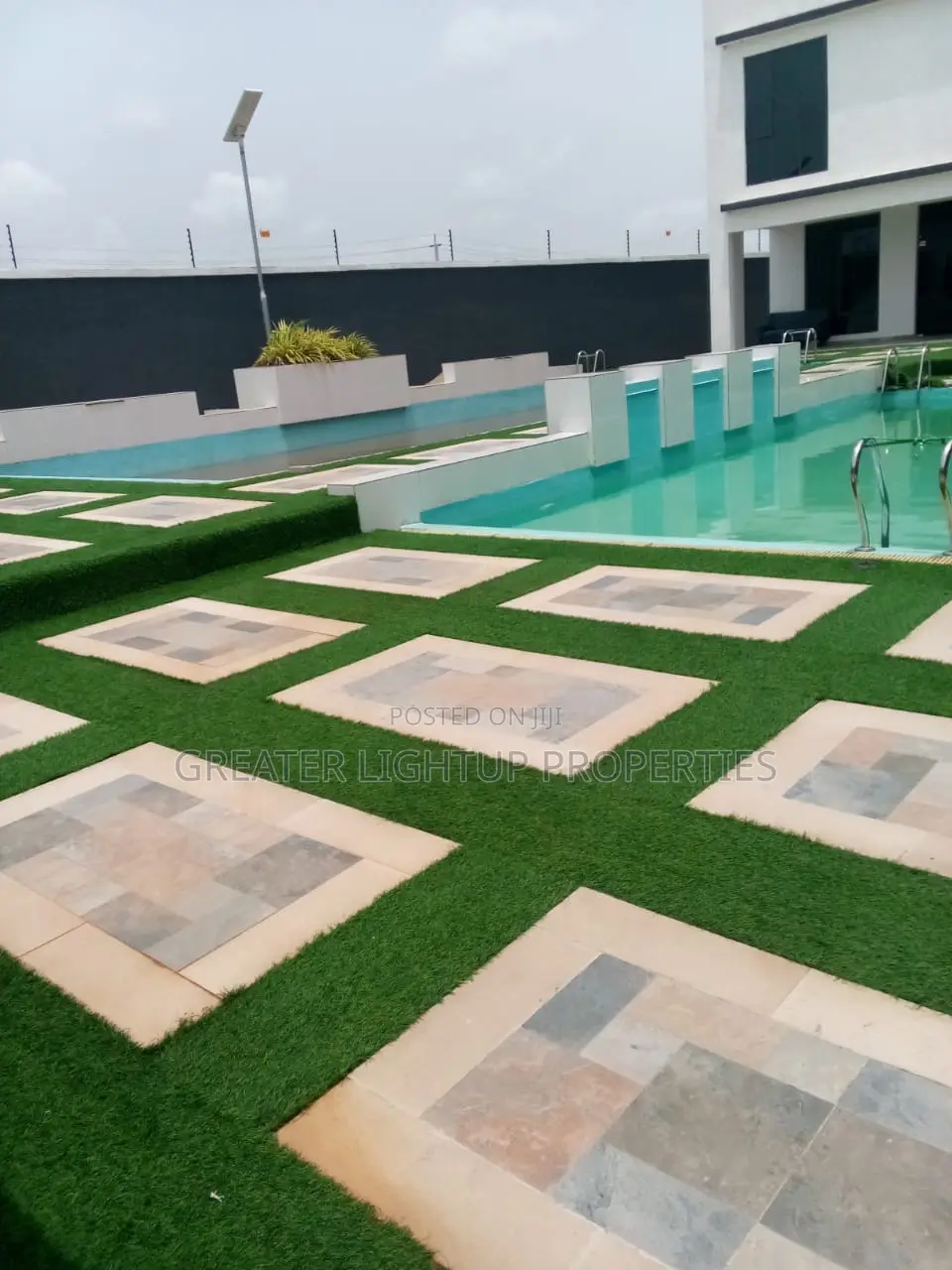 Furnished 2bdrm Duplex in Citadel Estate for sale