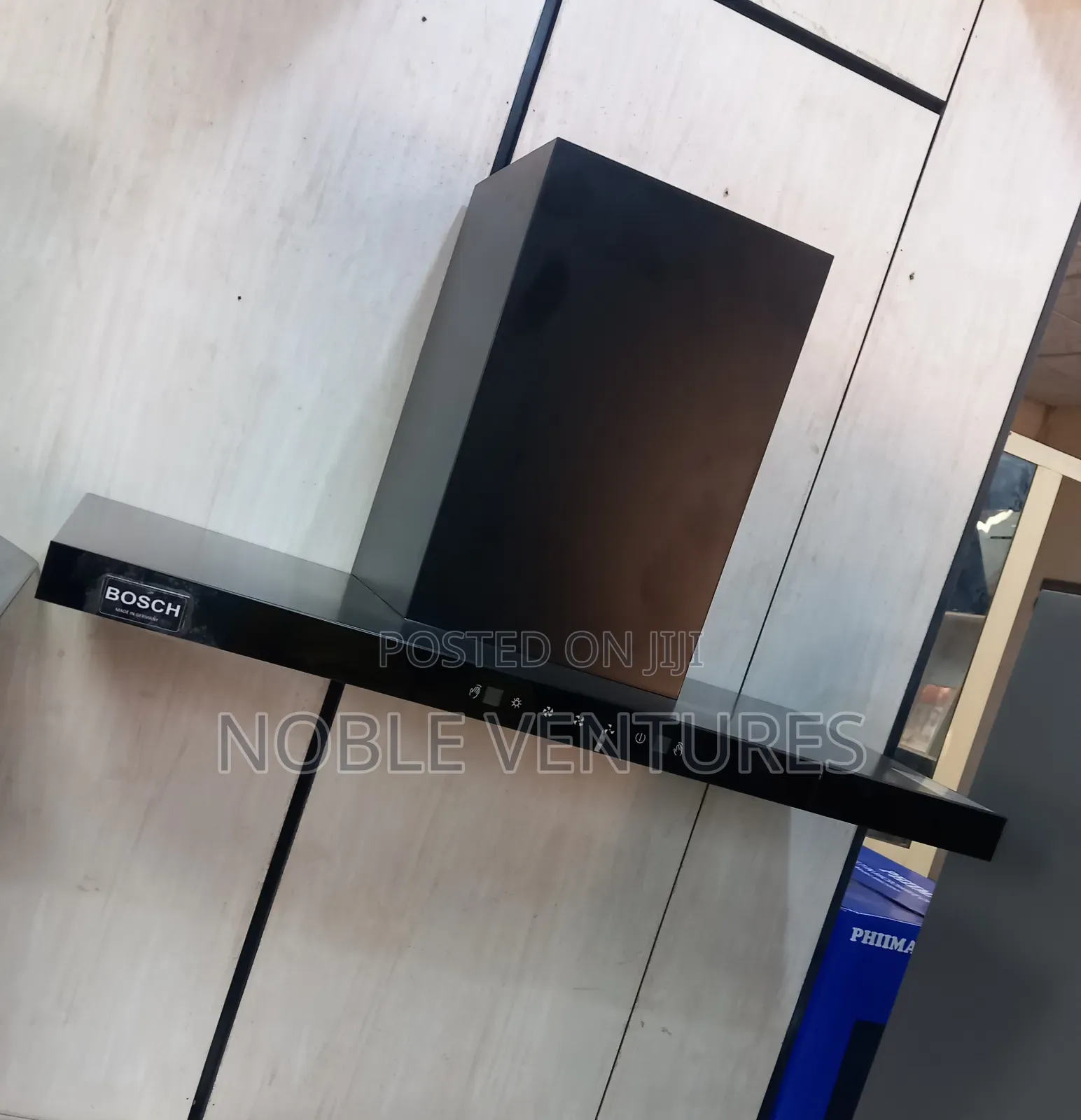 Bosch Extractor Handwaved Control 90cm 100%Copper