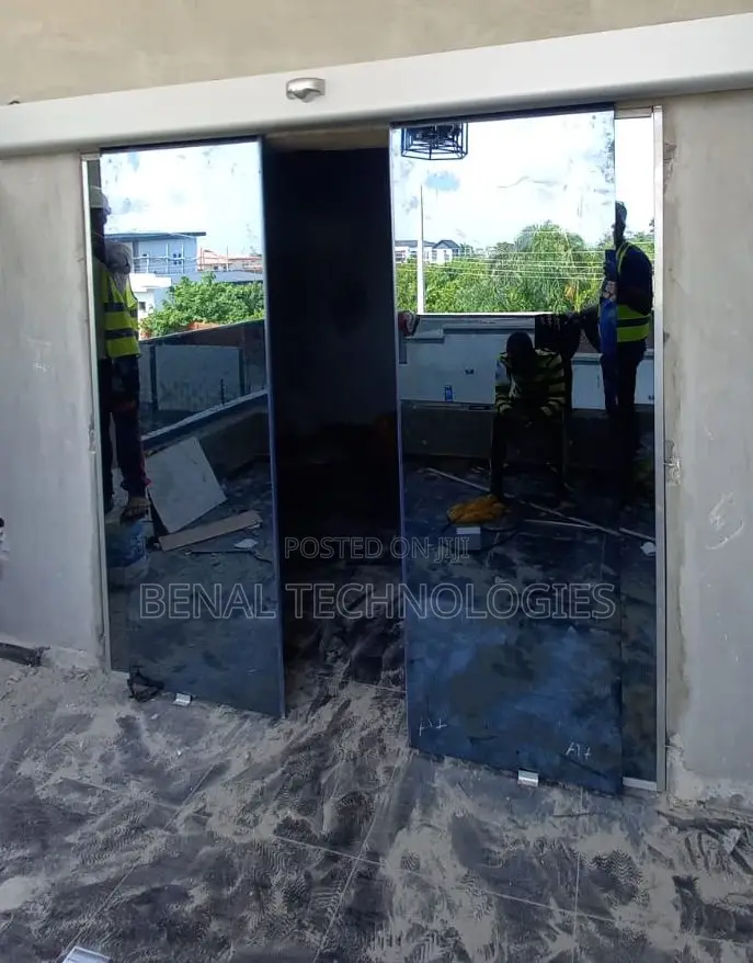 Automatic Sensing Sliding Door