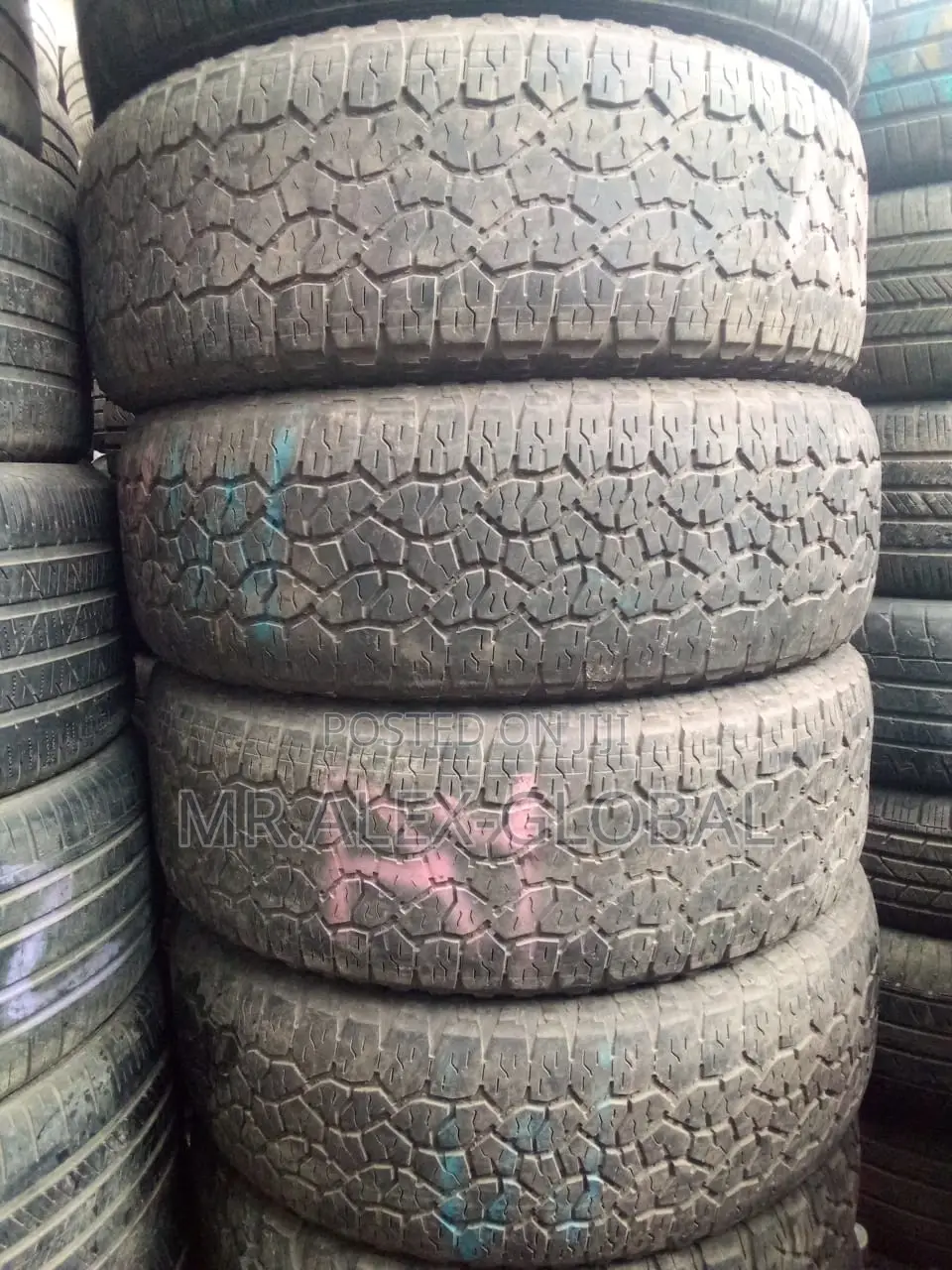 235/65/17 Tire Hankok
