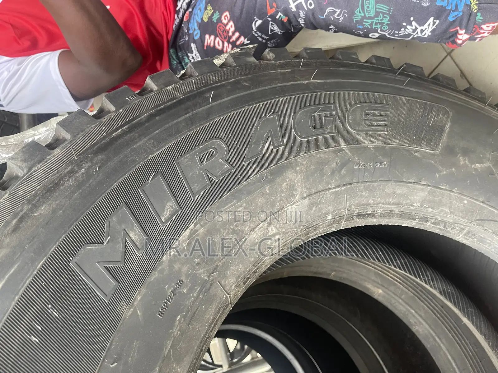 315/80r22.5 Tires