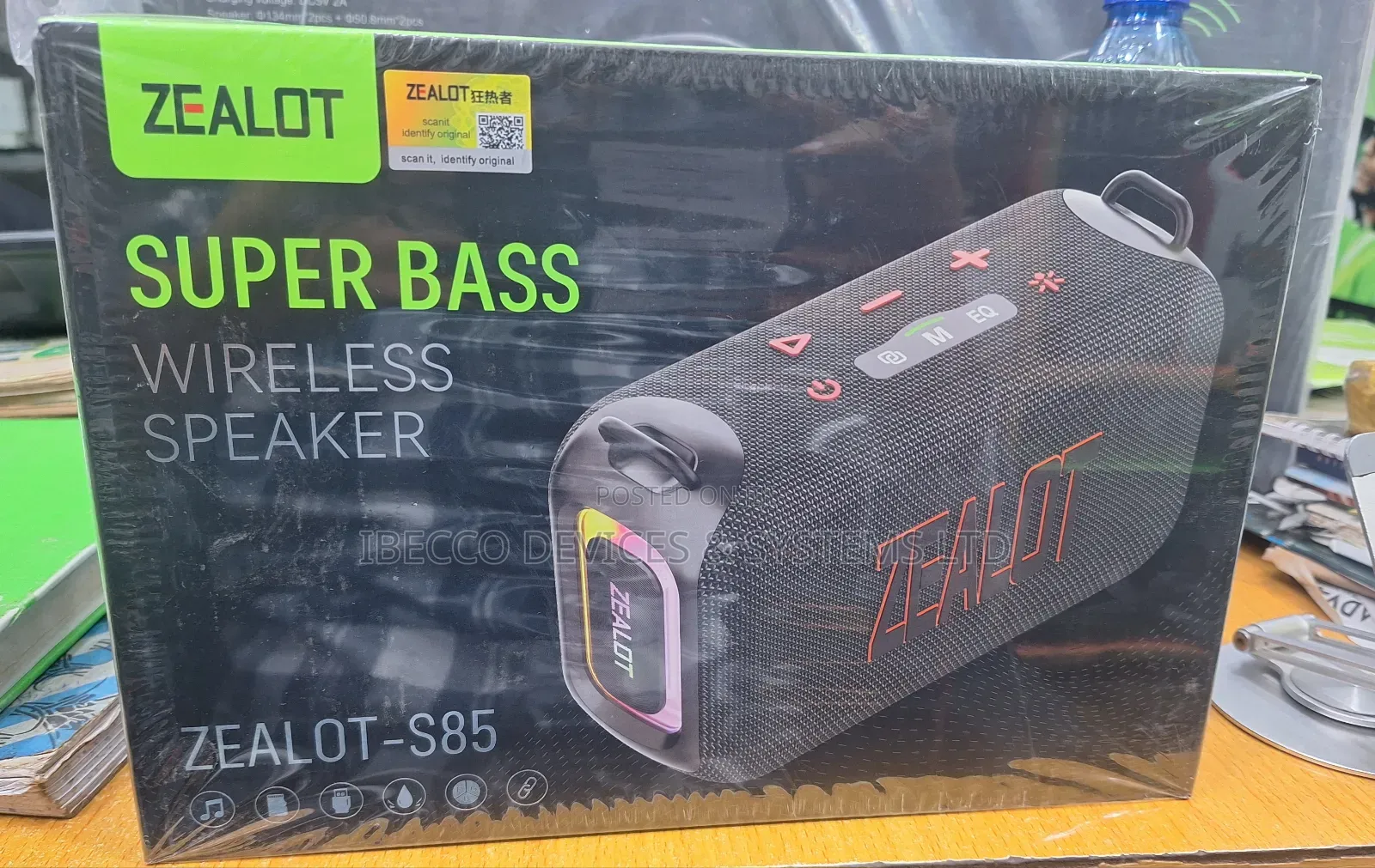 Zealot S85