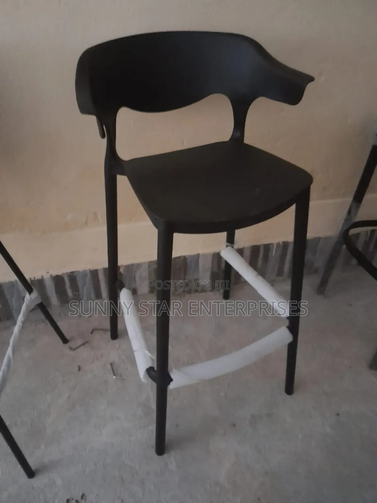 High Quality Imported Bar Stools for Restaurants, and Hotels