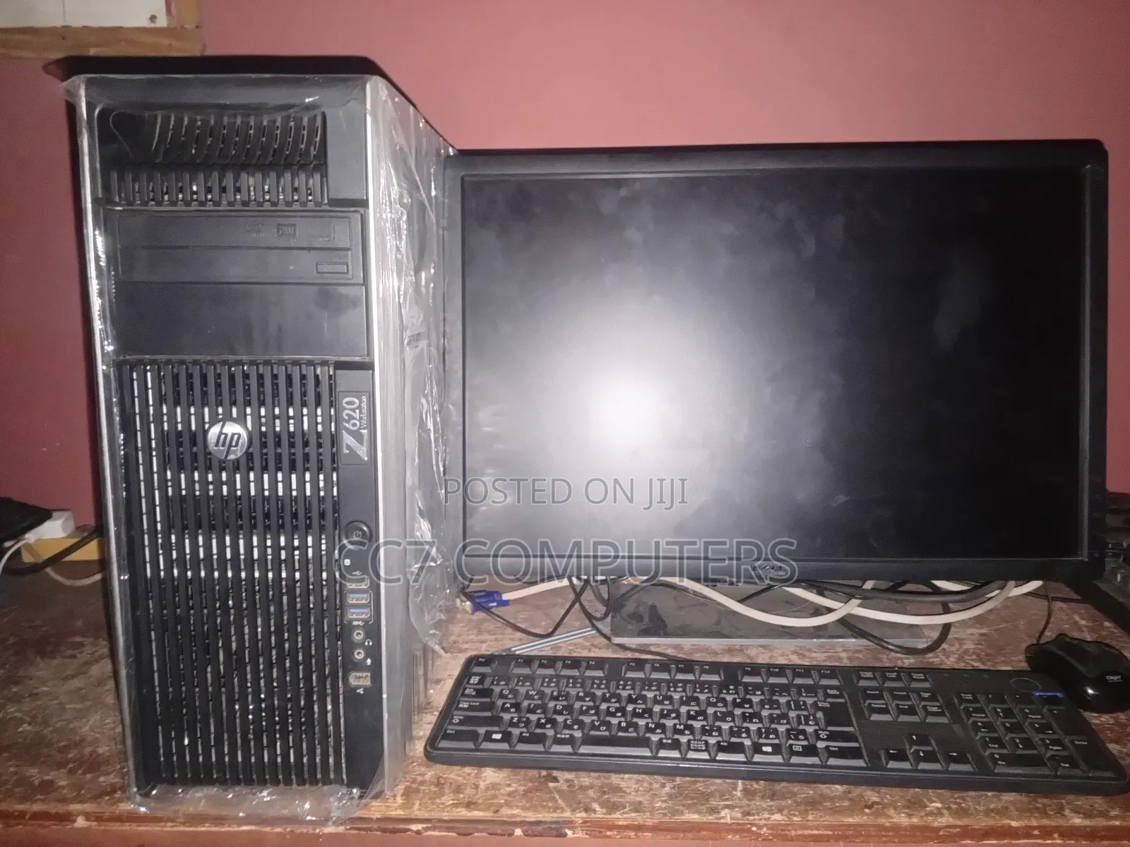 Desktop Computer HP Z620 64GB Intel Xeon SSD 256GB