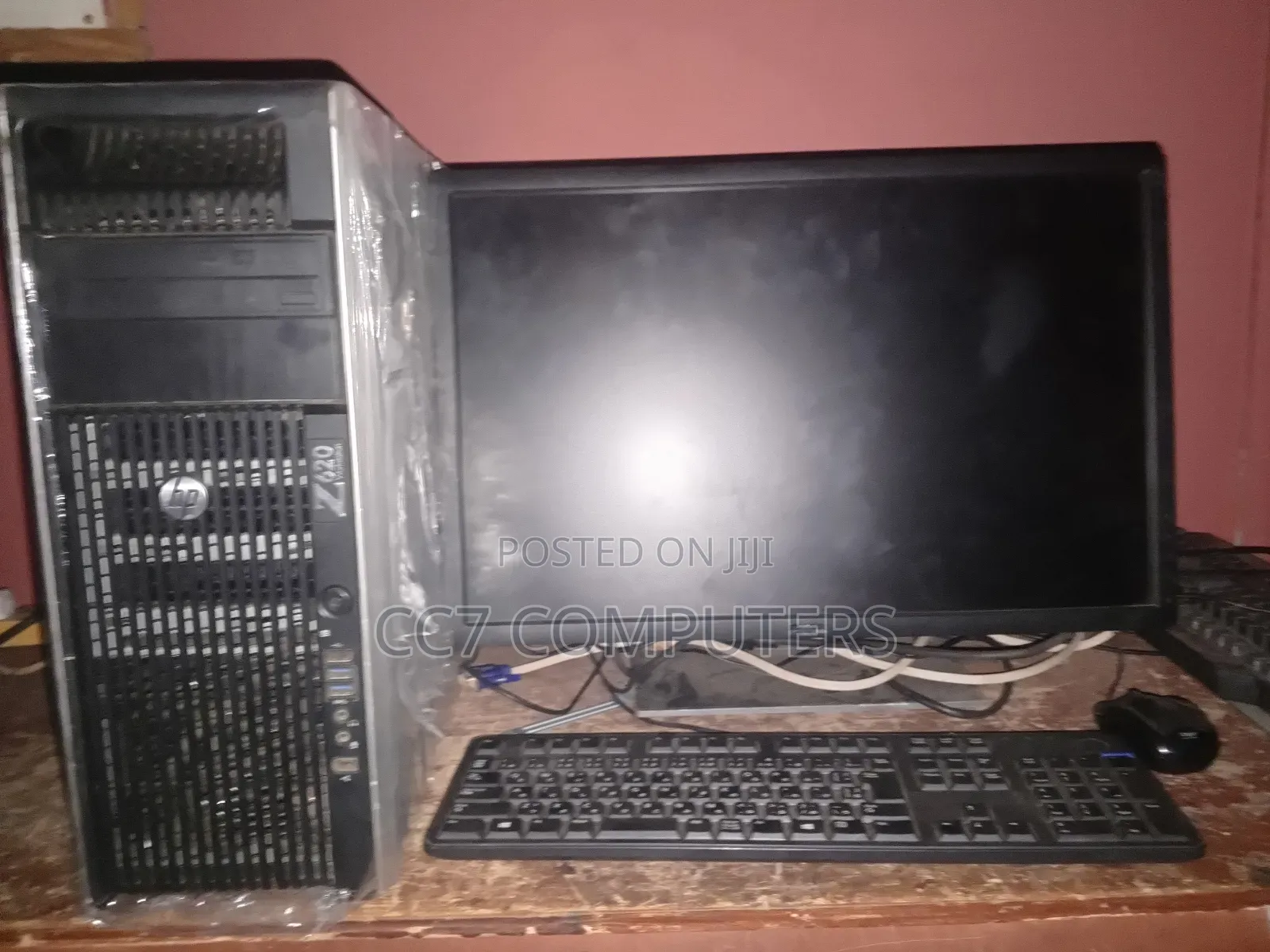 Desktop Computer HP Z620 64GB Intel Xeon SSD 256GB