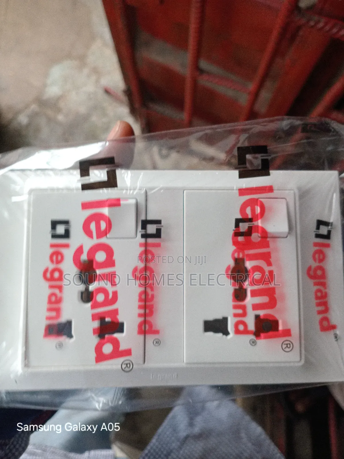 Legrand Double Socket With Universal Ports