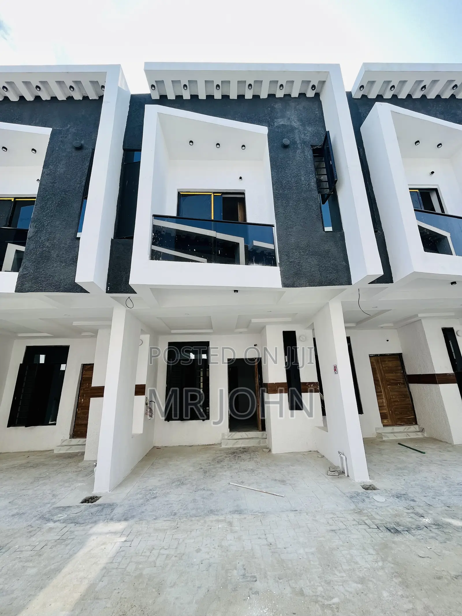 3bdrm Duplex in Lekki for sale