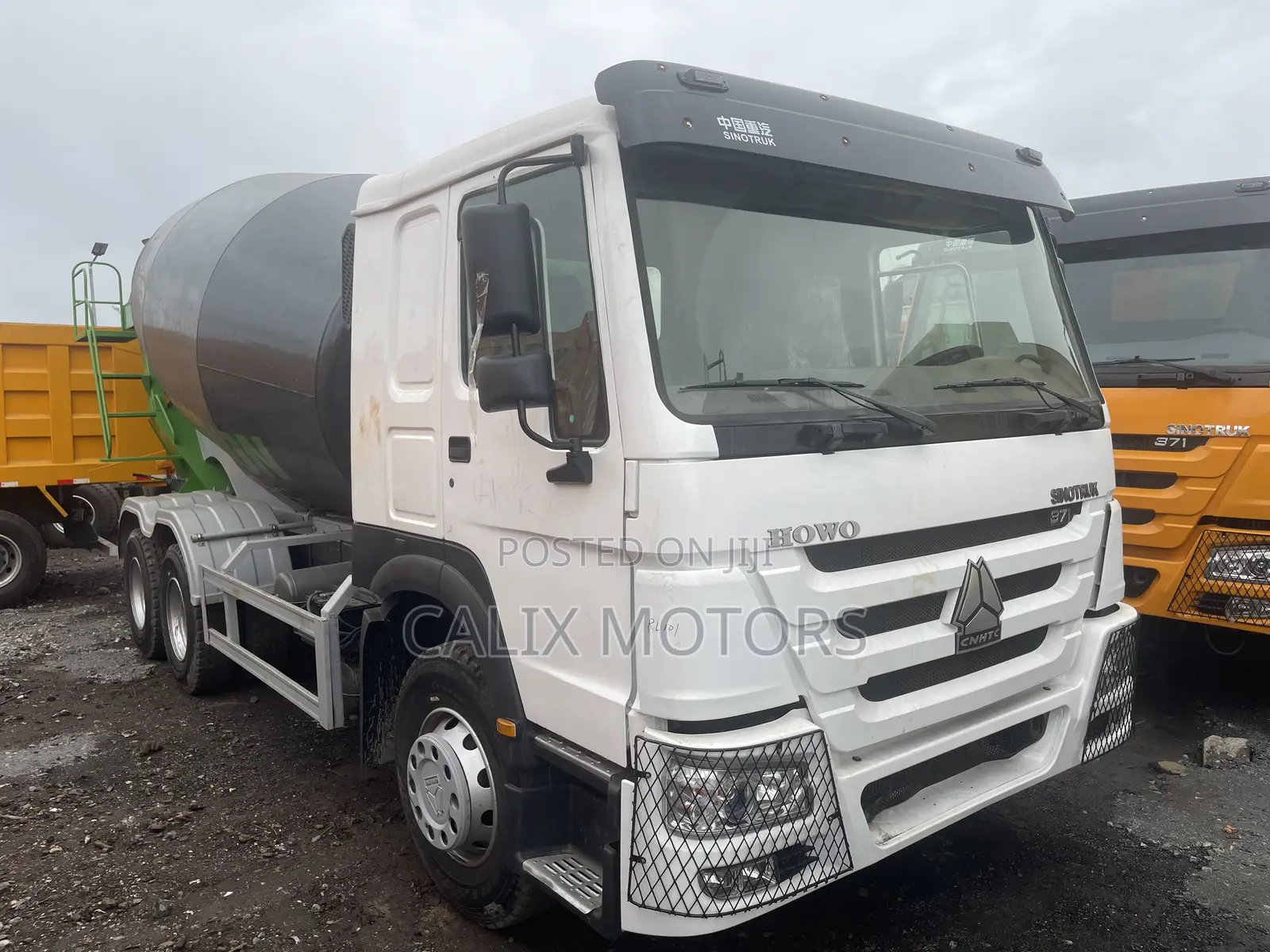 Foreign Used Howo Concrete Mixer Truck.