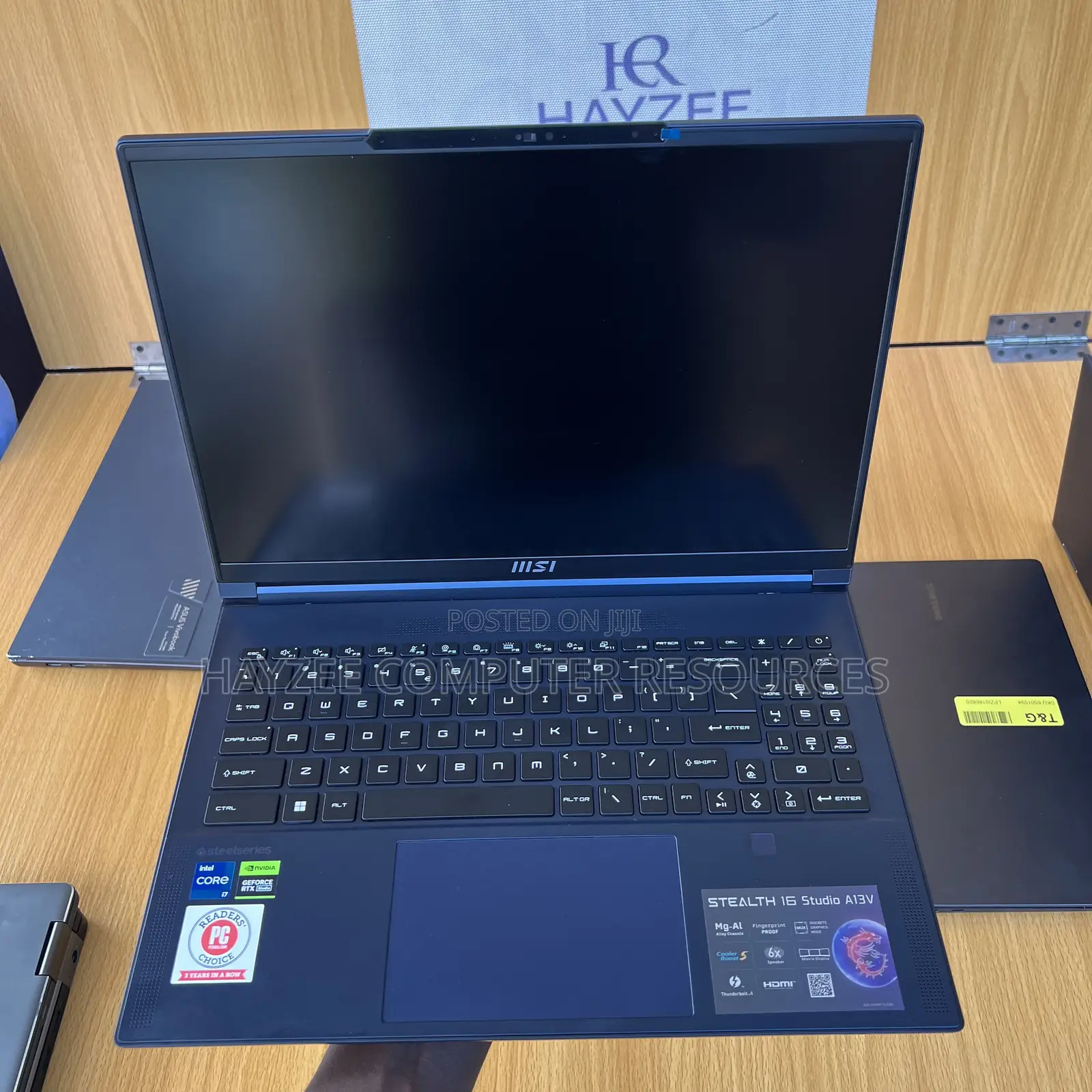 Laptop MSI Stealth 17 Studio A13V 32GB Intel Core I7 SSD 1T
