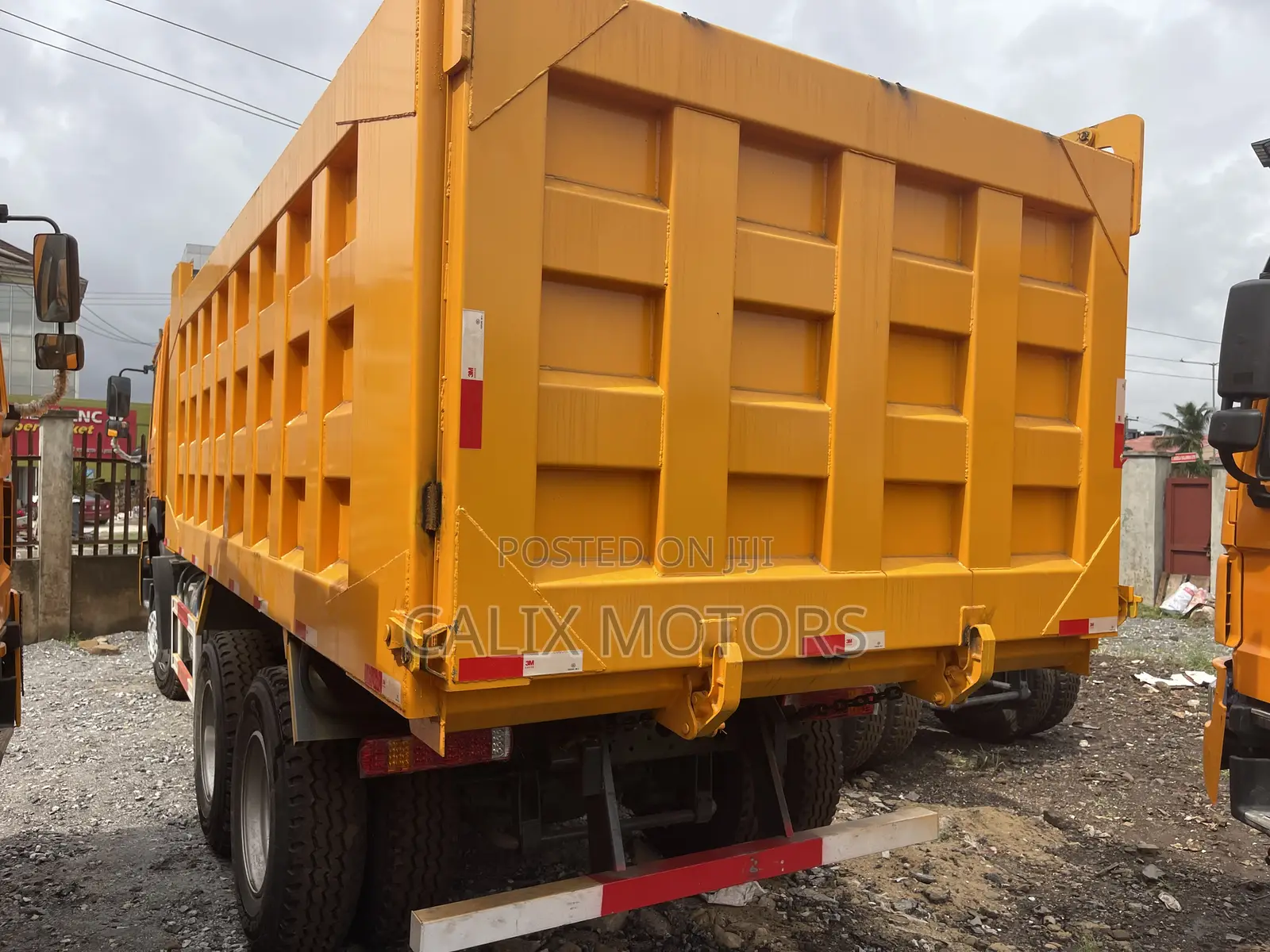 Foreign Used Howo Sinotruck CNHTC 10 Tyres Truck.