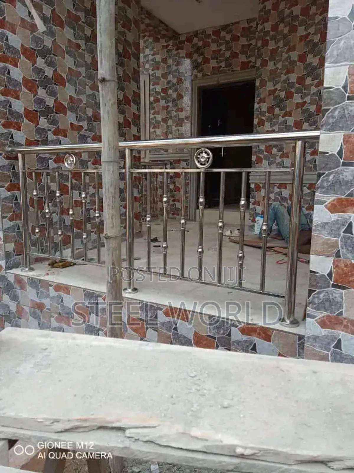 Mixed Balustrade Silver Design