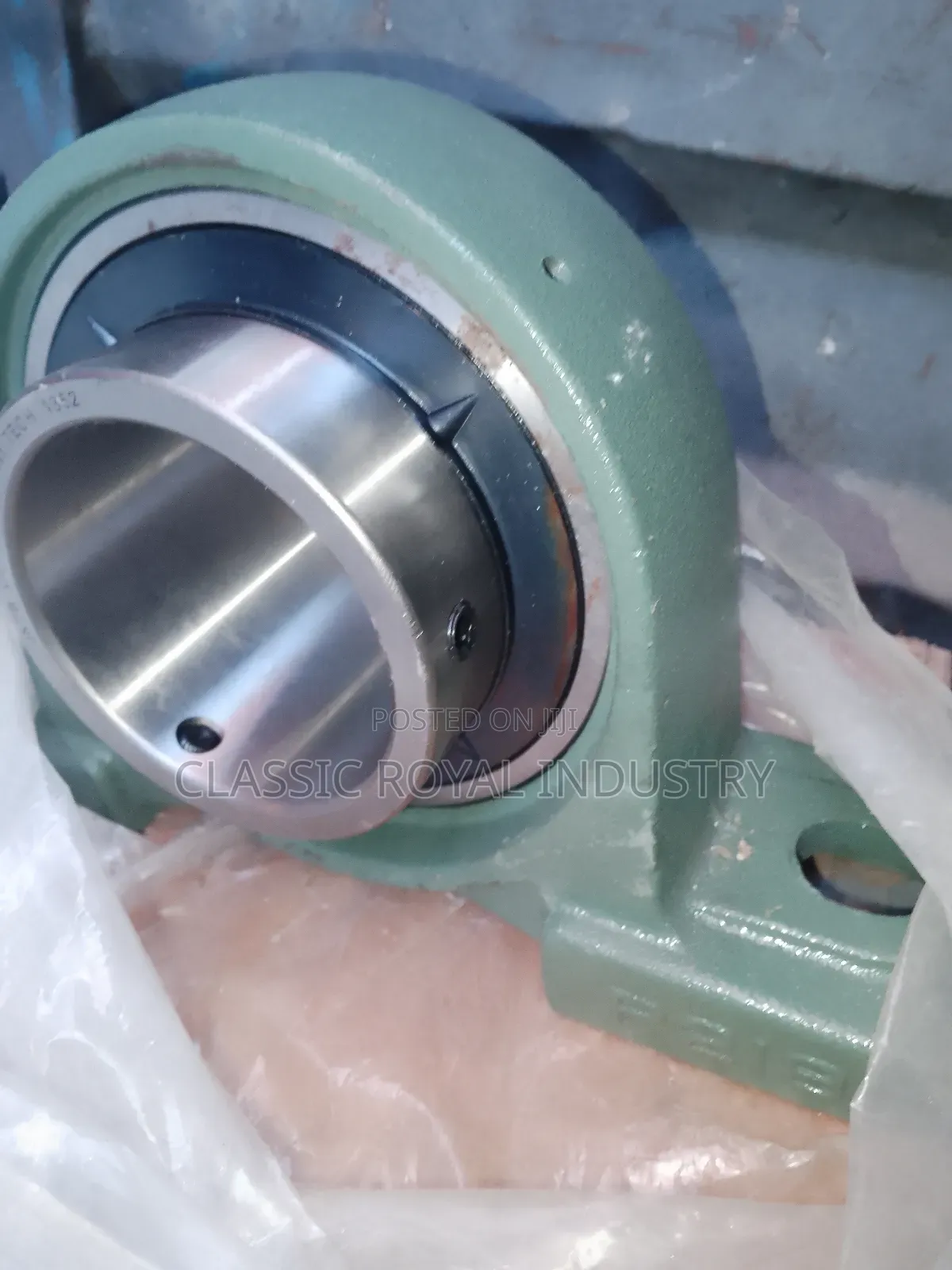 Original Brand New Pillar Bearing