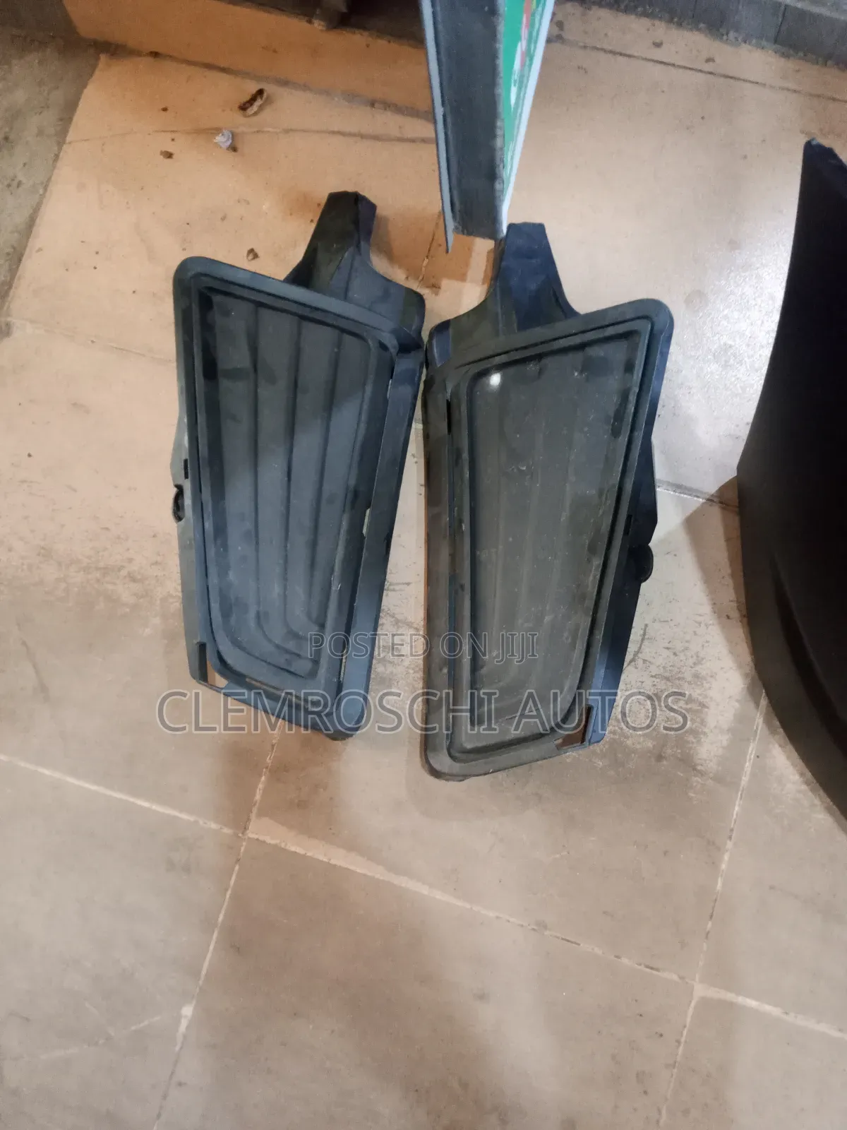 High Quality Certified Fog Light Cover Hiace Bus 2019-2024
