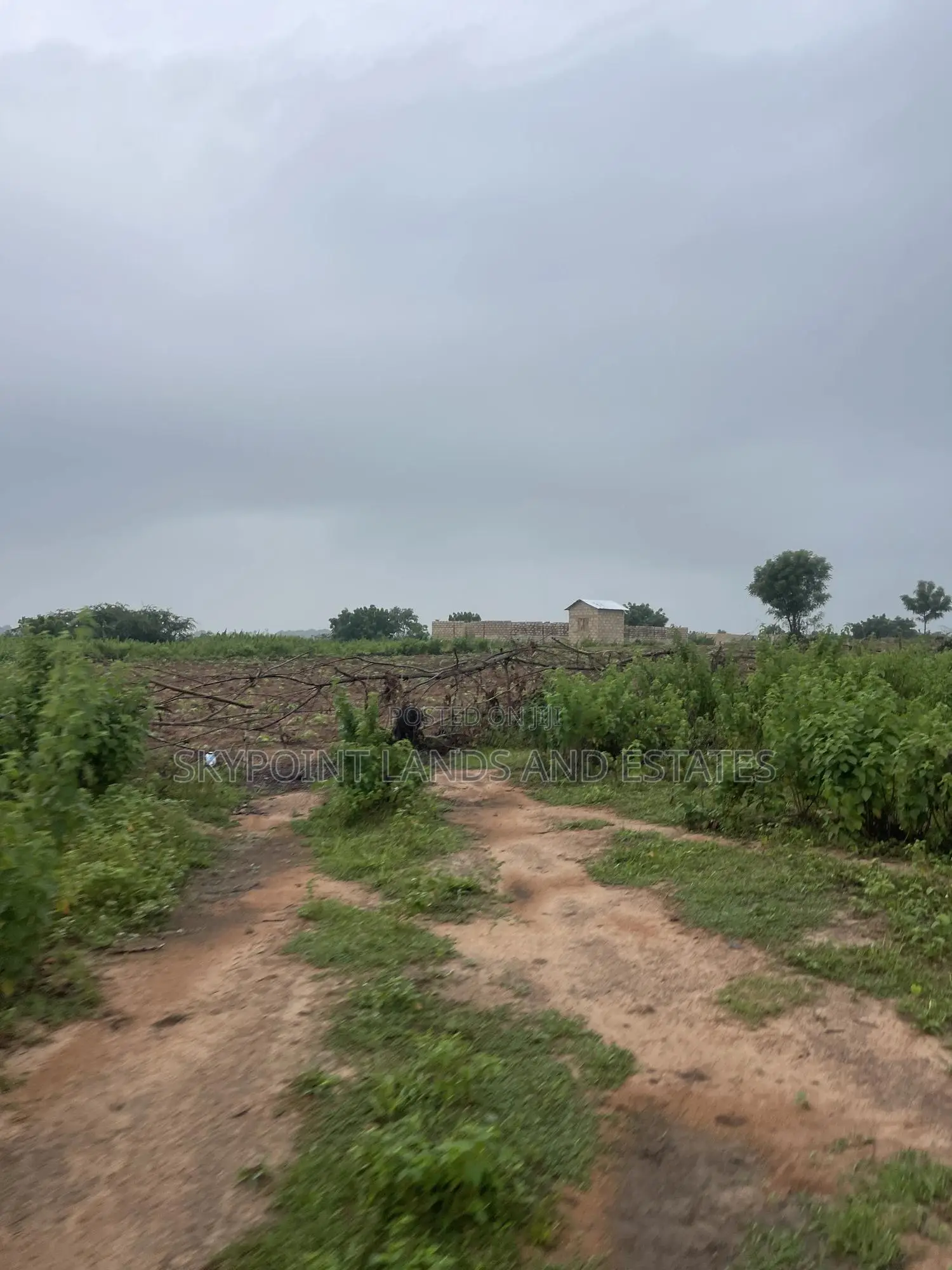 1 Plot Behind Lautech Campus
