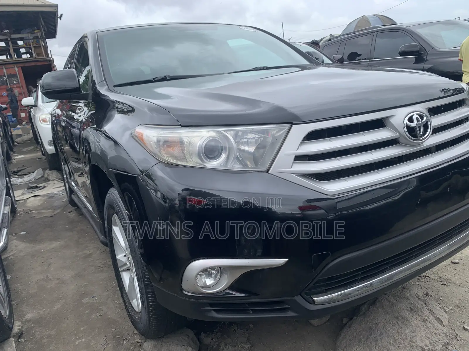 Toyota Highlander Limited 3.5l 4WD 2013 Black
