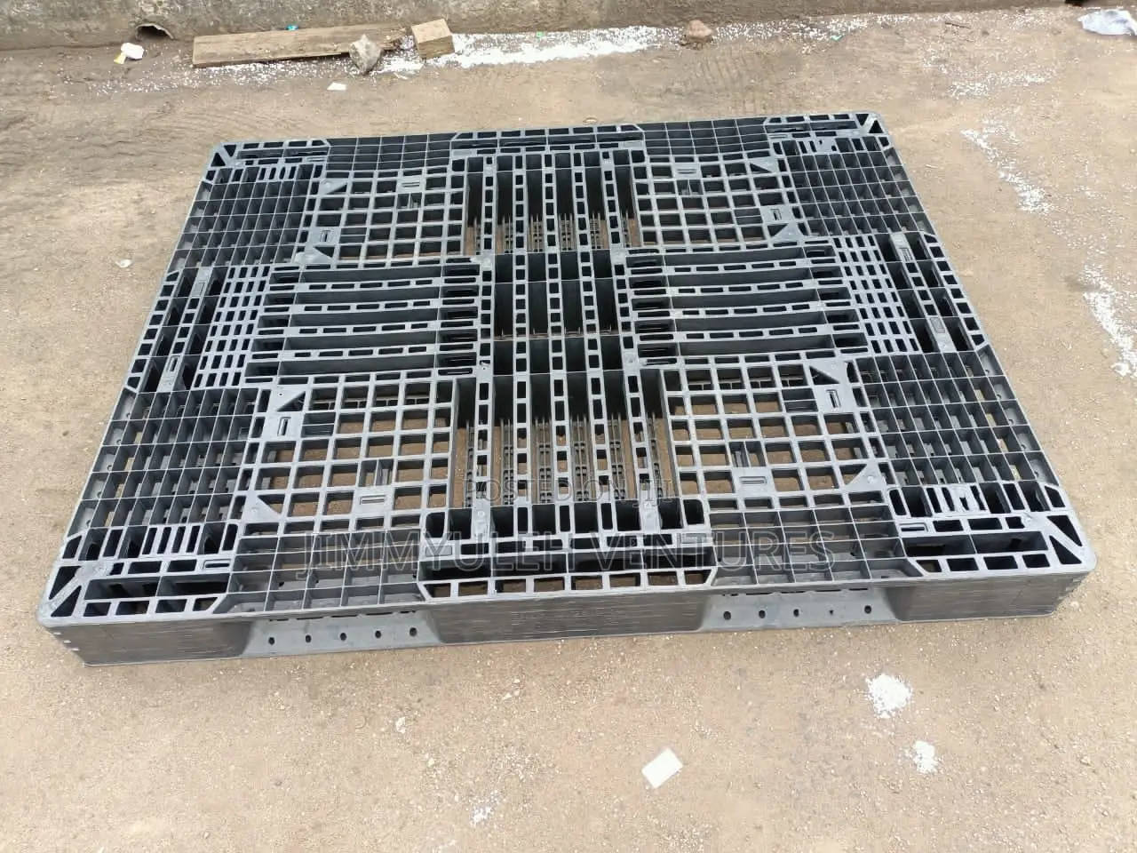 New Heavy Duty Rubber Pallets