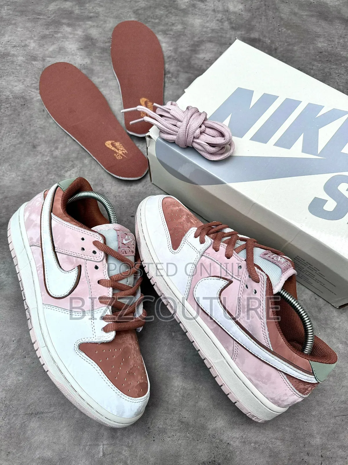 Original Nike Sb Dunk Low Trocadero Available in Store
