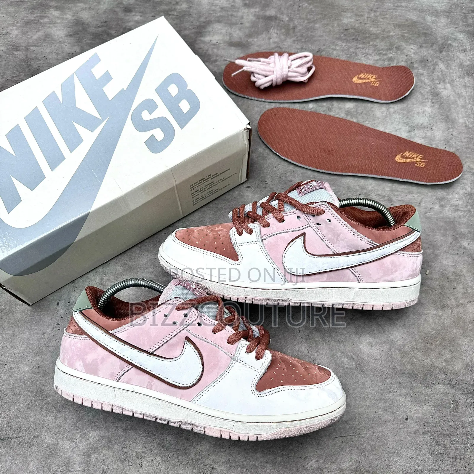 Original Nike Sb Dunk Low Trocadero Available in Store