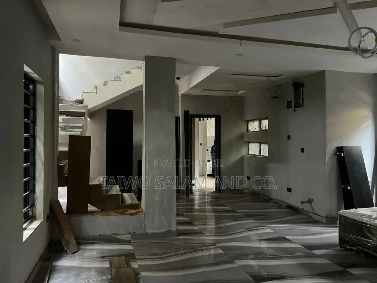 4bdrm Duplex in Agodi for sale