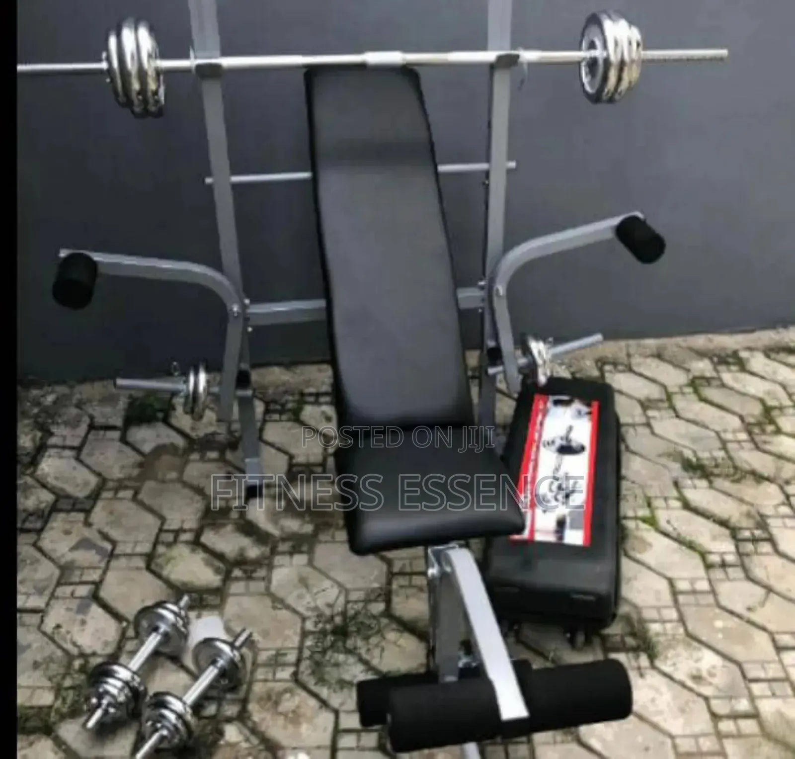 Weight Lifting Bench With Adjustable Dumbbell