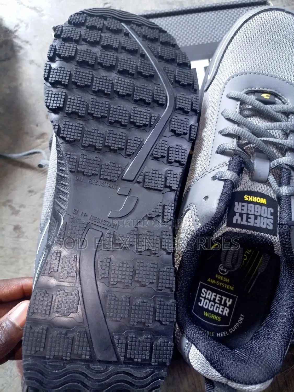 Econila Arch Color Safety Joggers Shoe