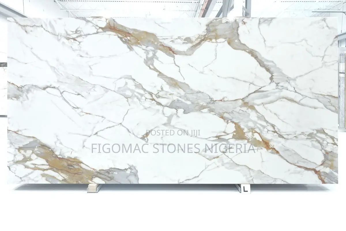 Golden Carara White