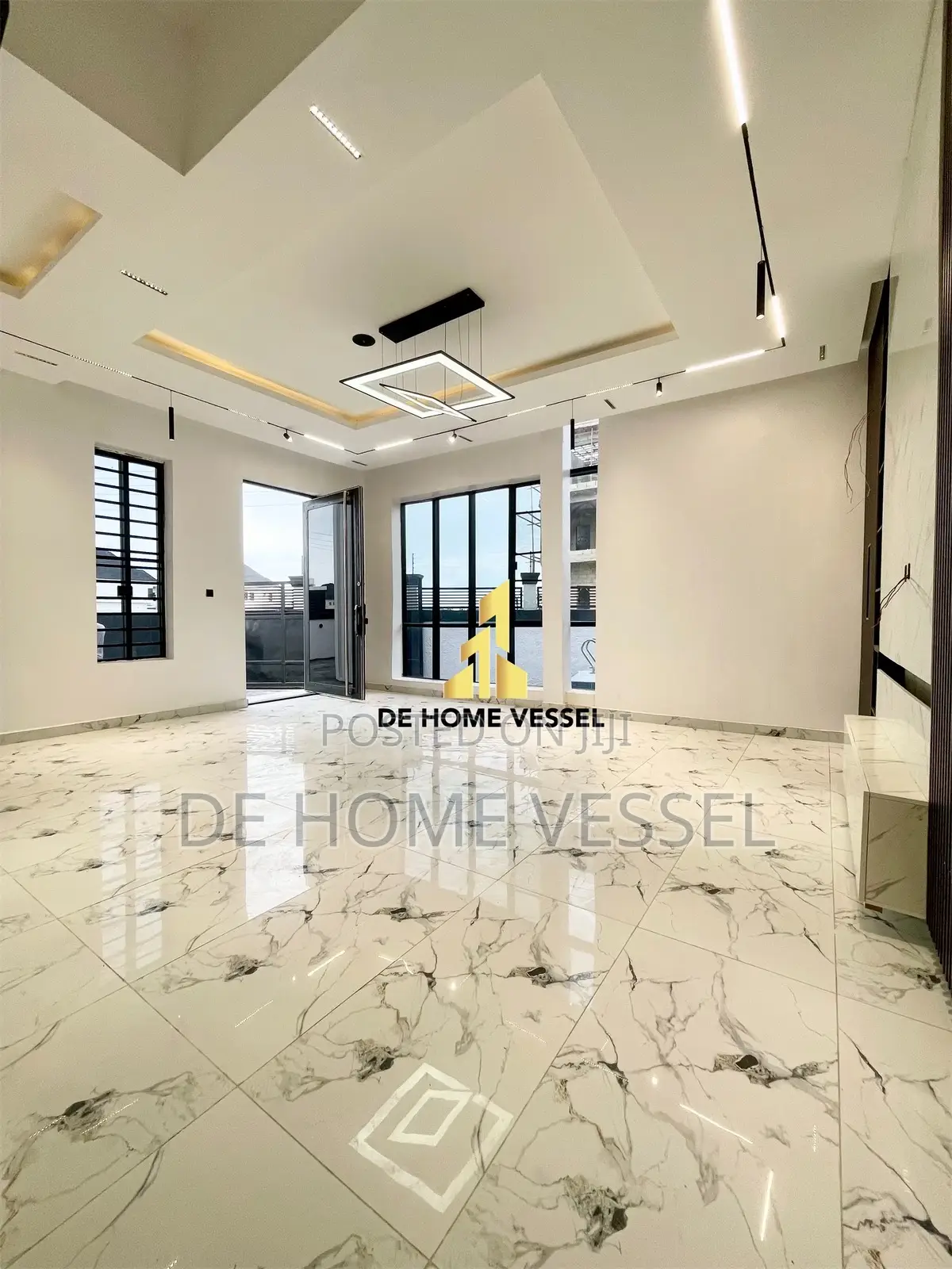 5bdrm Duplex in Lekki for sale
