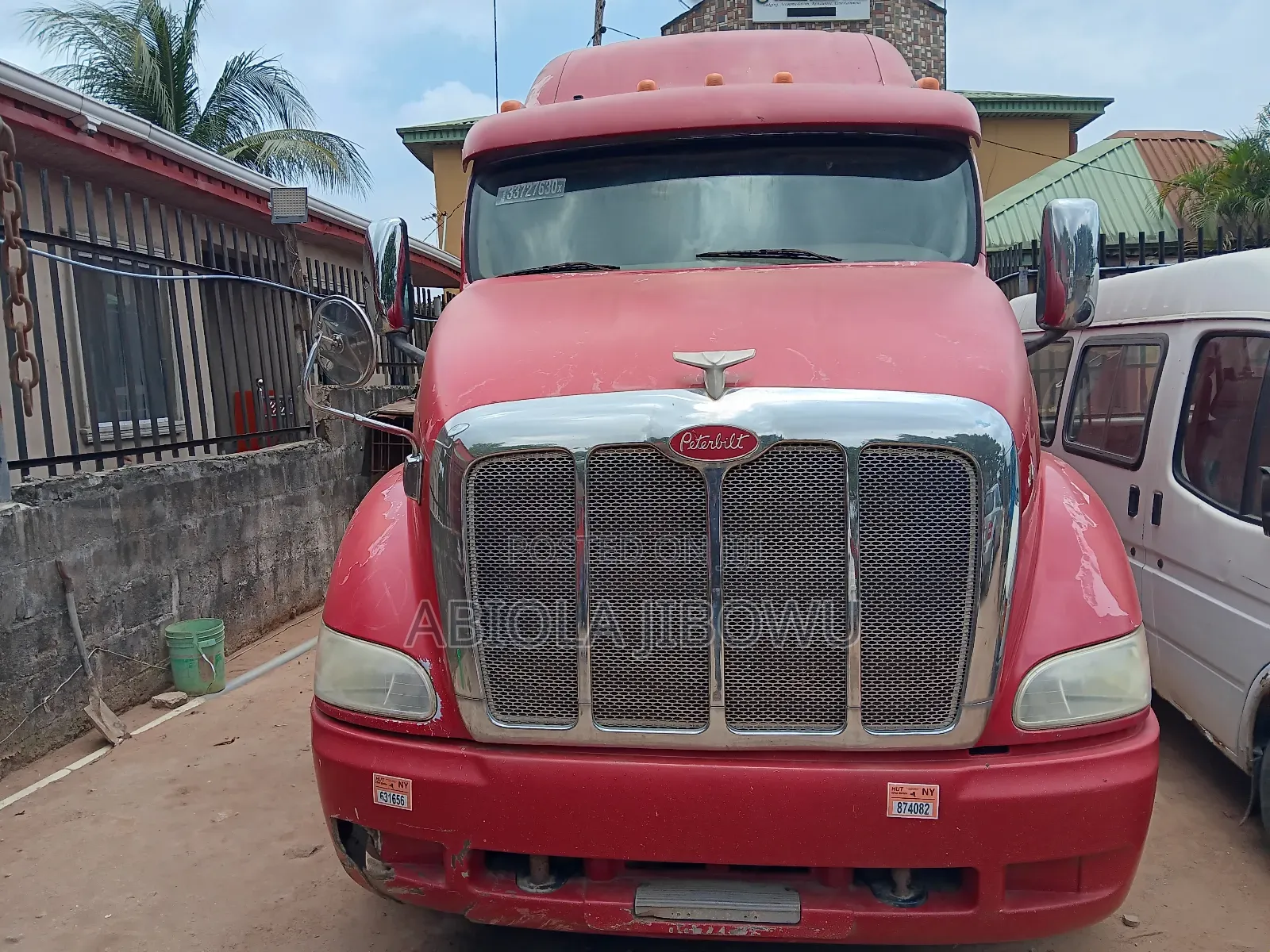Mack Truck Head 10tyres