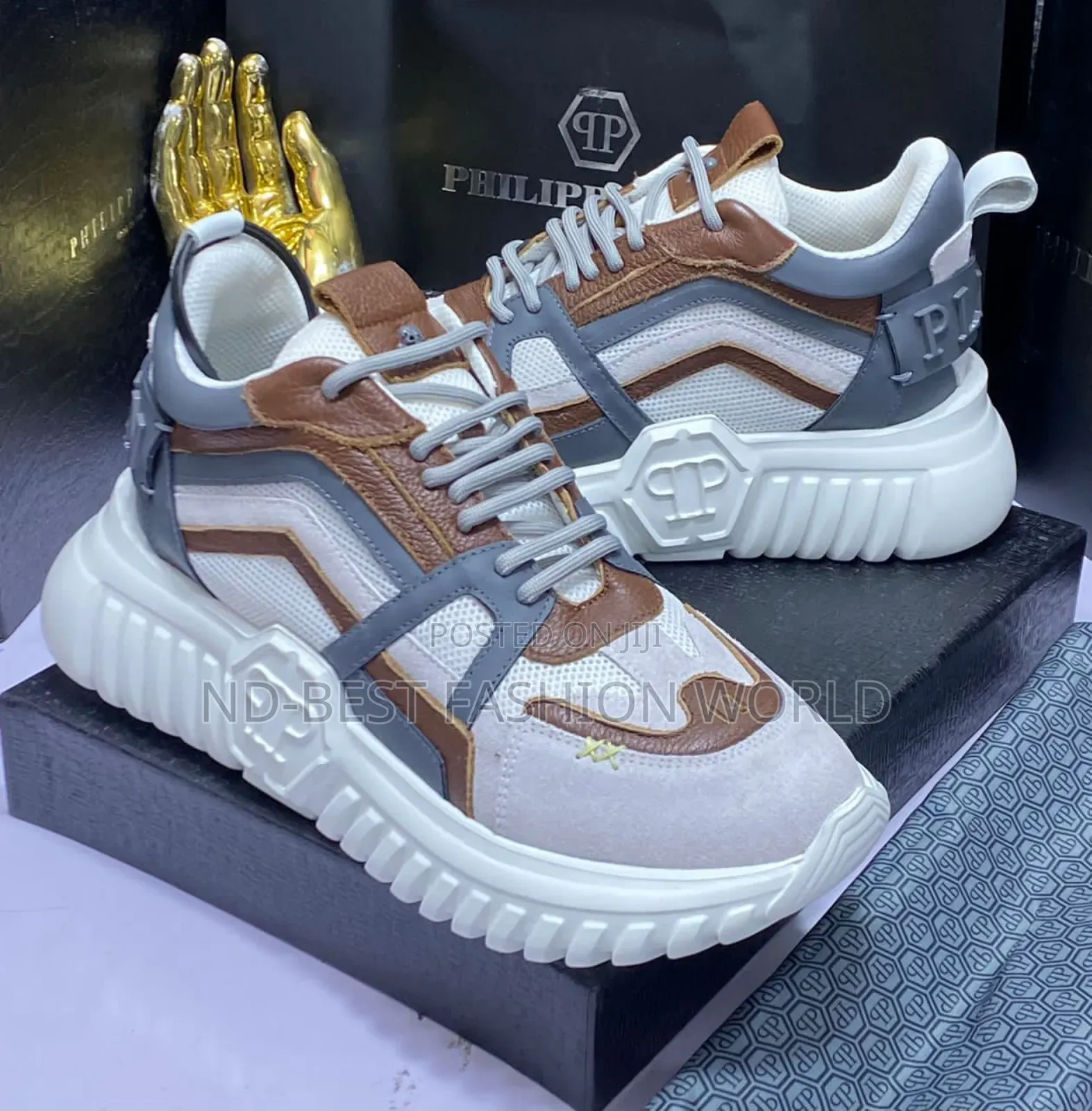 Pure Quality Sneakers