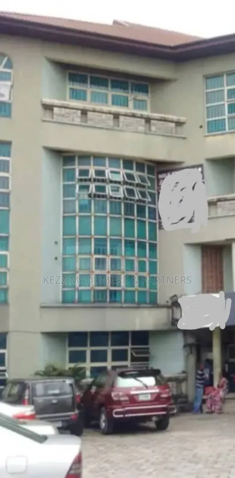 For Sale: A Massive Plaza on 21⁄2 Plots in Port Harcourt