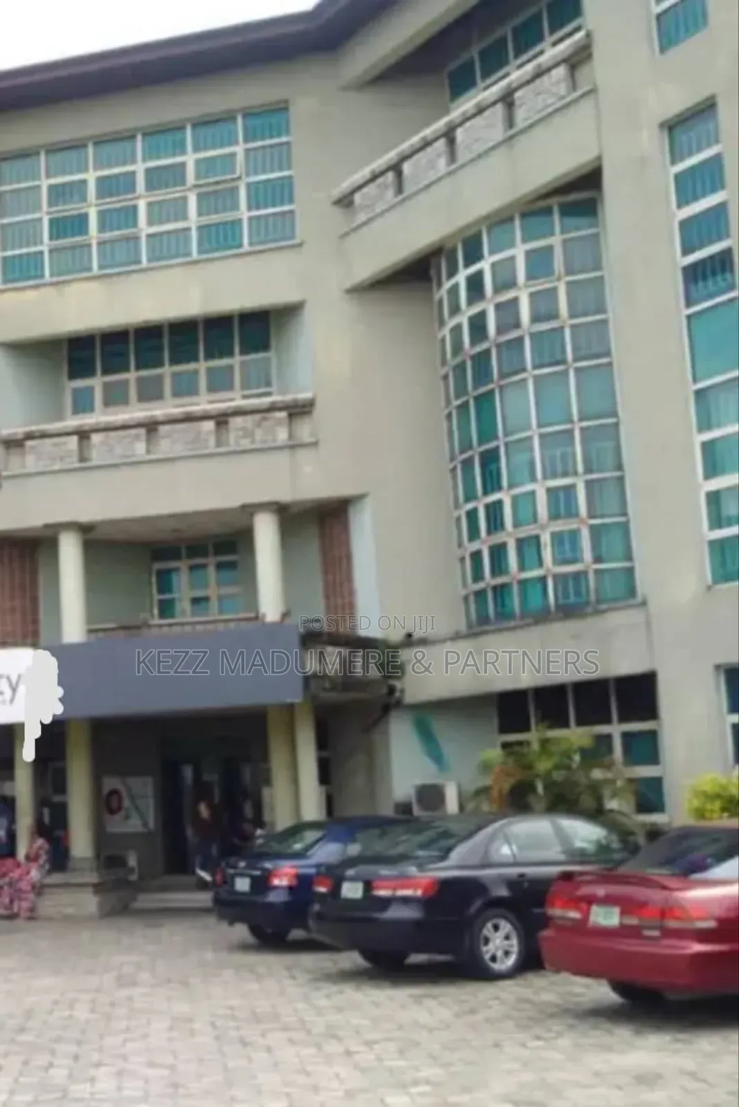 For Sale: A Massive Plaza on 21⁄2 Plots in Port Harcourt