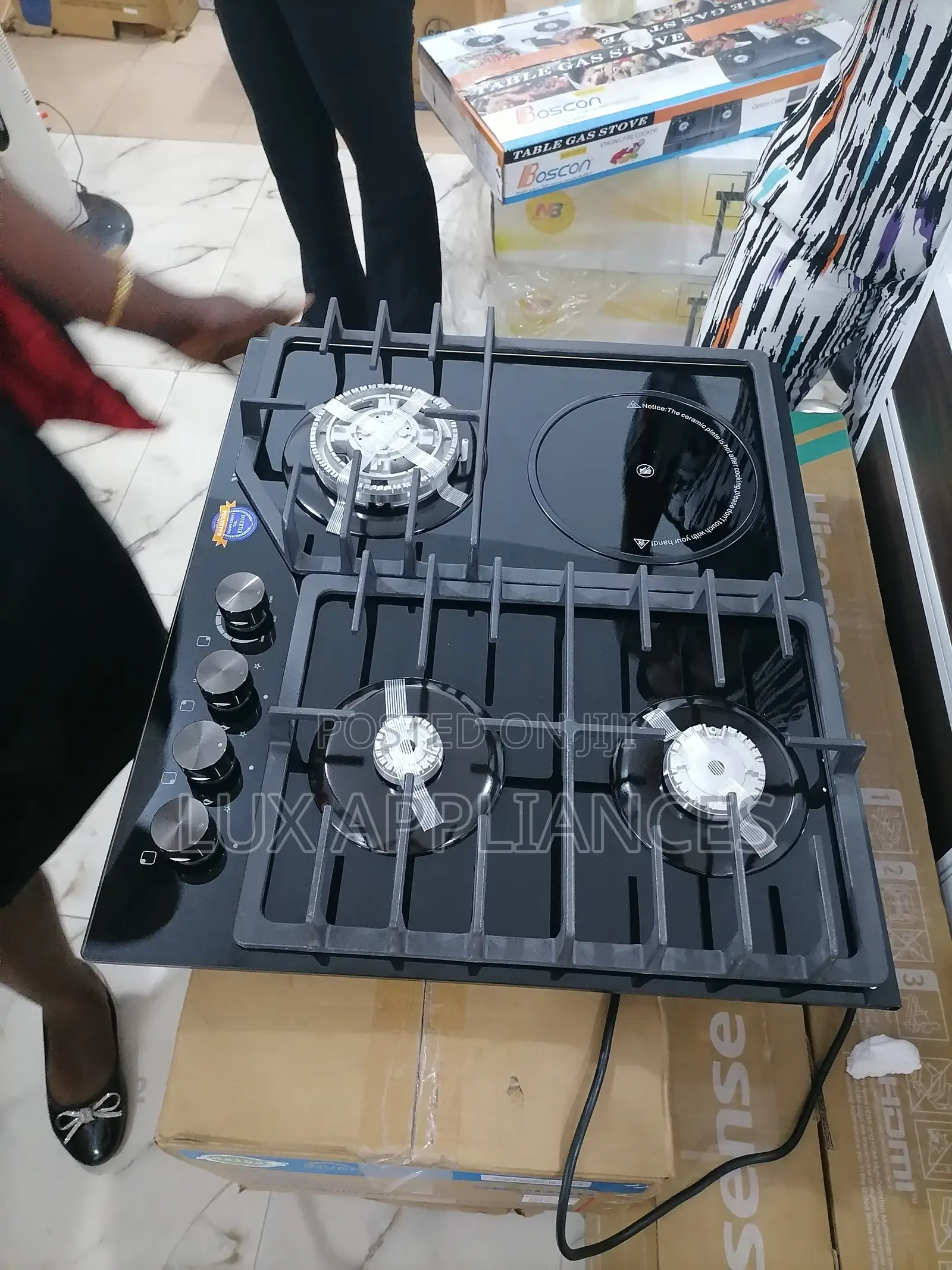 Advanced Polystar 3 Burner With 1 Hotplate Cooker