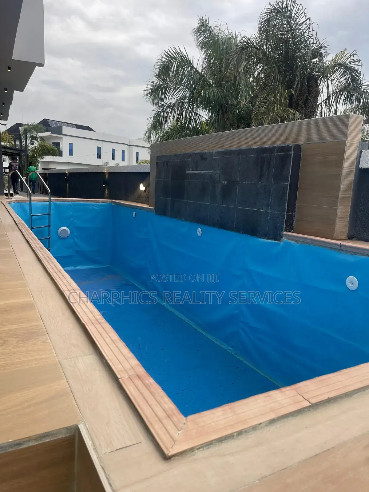 5bdrm Duplex in Ikota for sale
