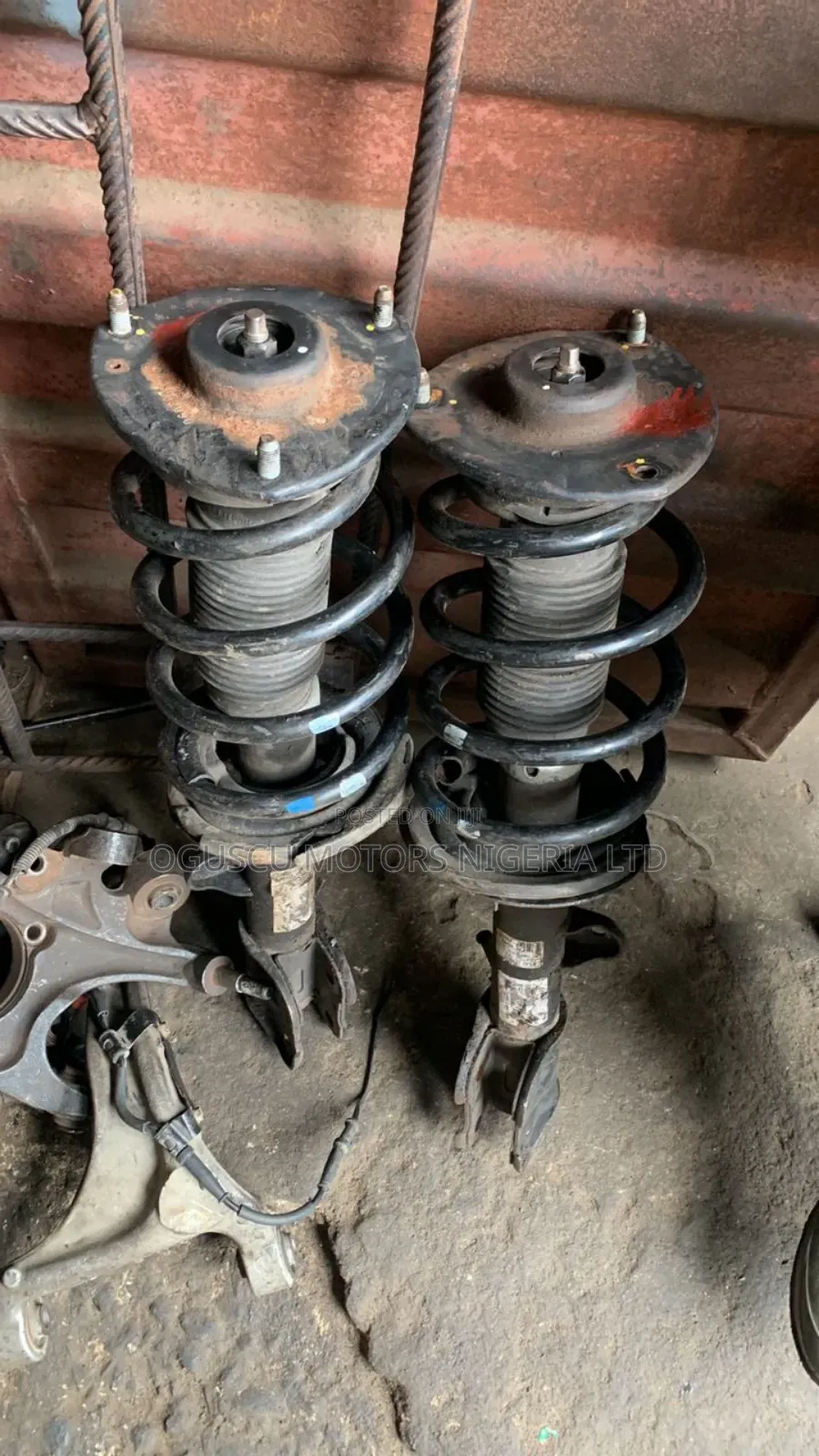 Front Shock Hyundai Santafee 2012