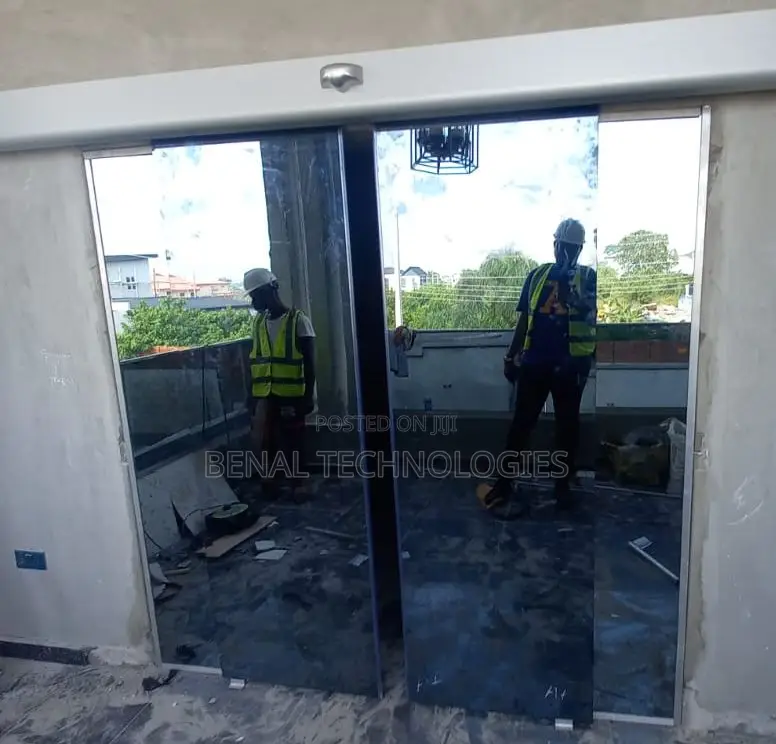 Srvice for Automatic Motion-Actuated Portal Door