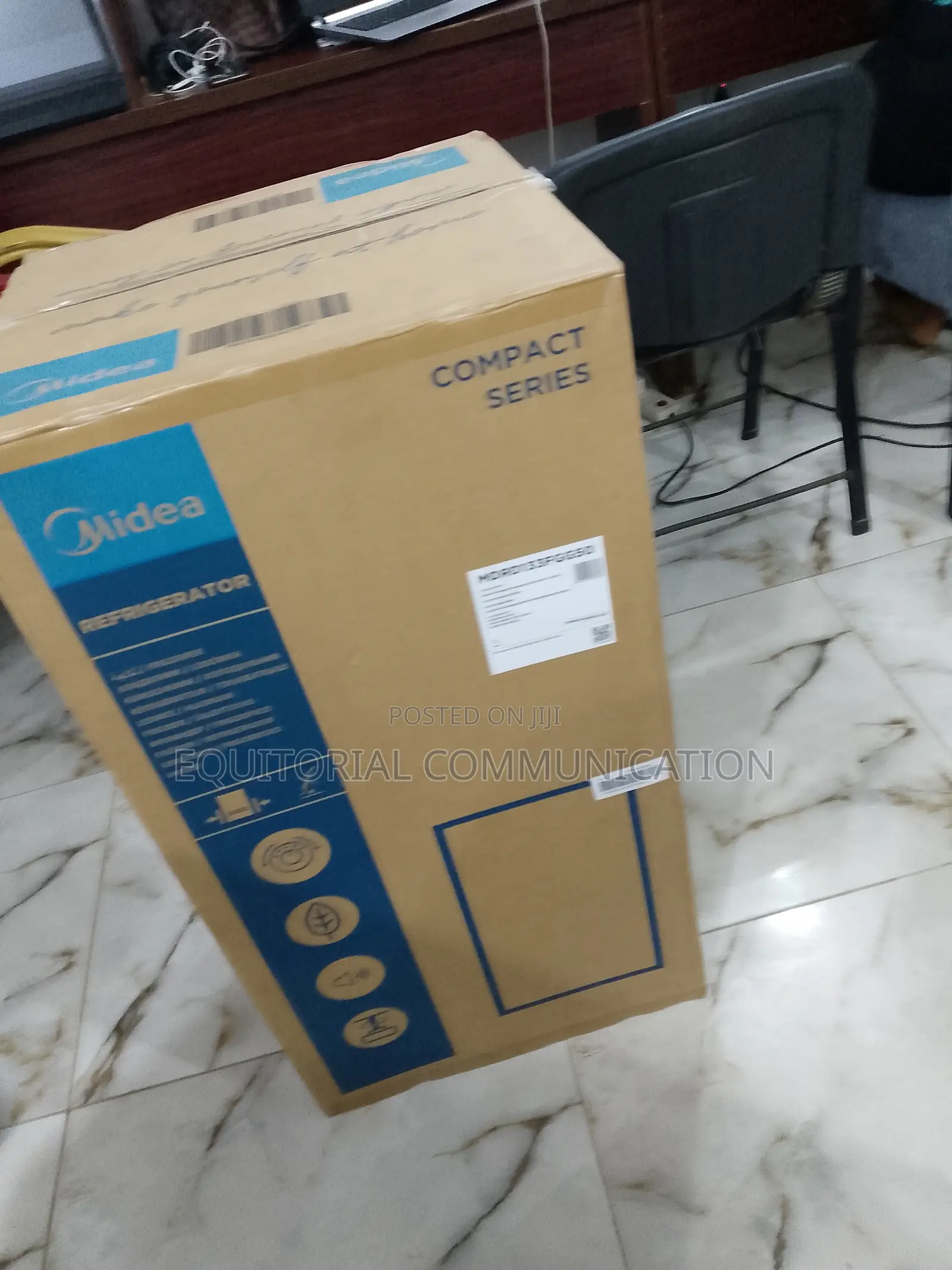 Sound Midea 90L Single Door Refrigerator Mdrd133fgg50