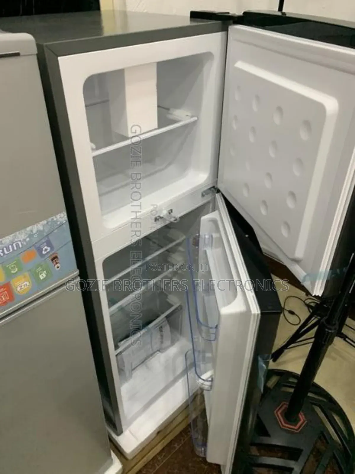 Skyrun Double Door Refrigerator (Bcd-118)Silver and Black Co
