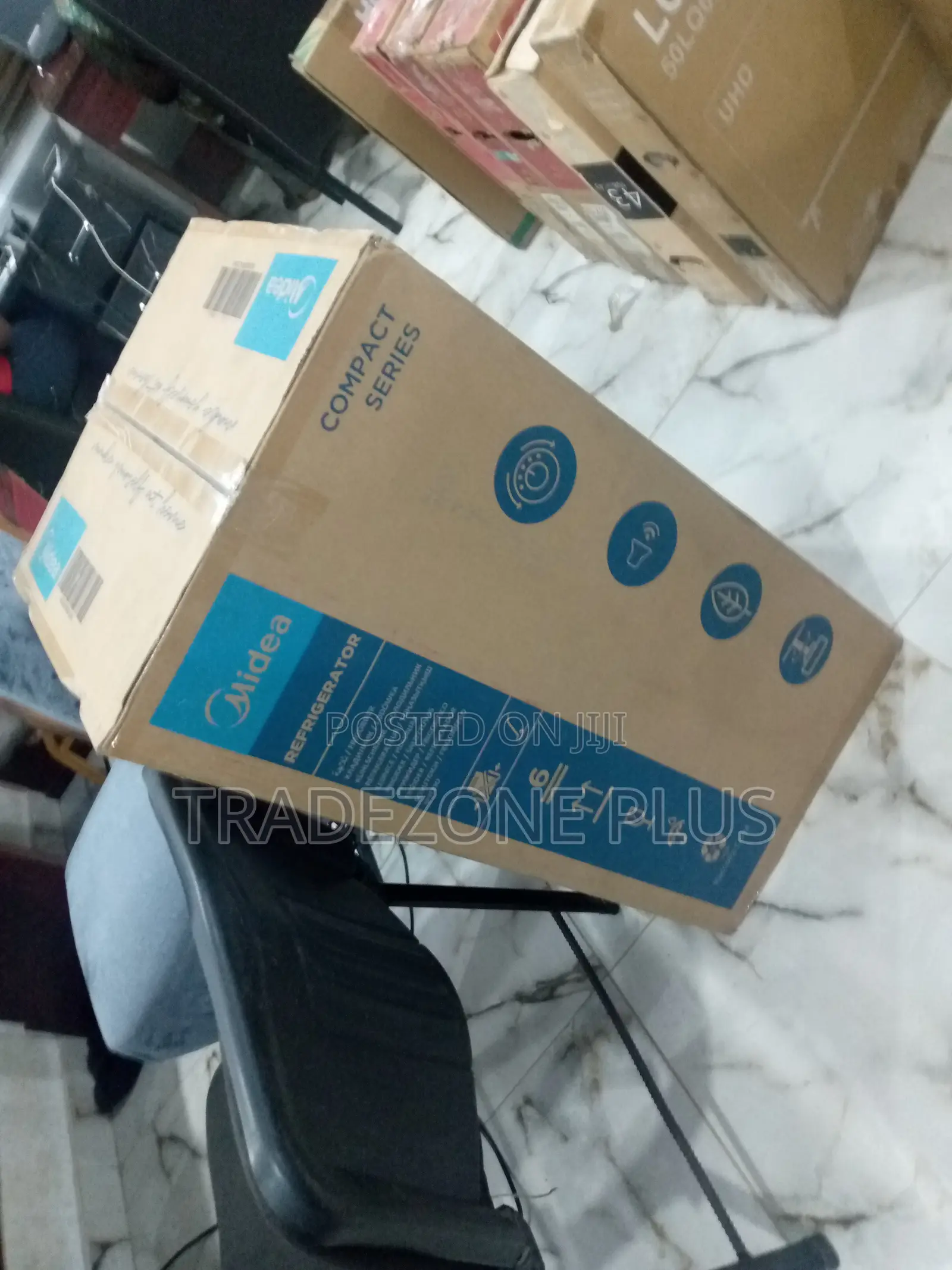 New in Midea 90L Single Door Refrigerator Mdrd133fgg50