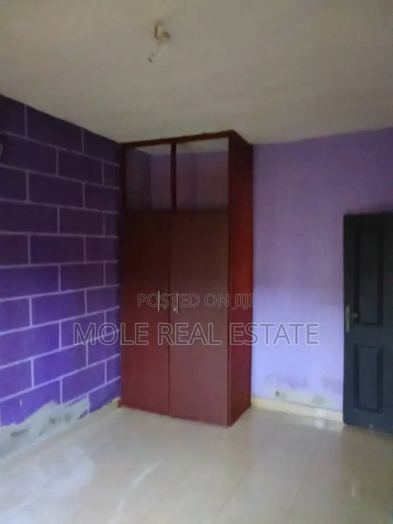 Mini Flat in Abaranje for sale