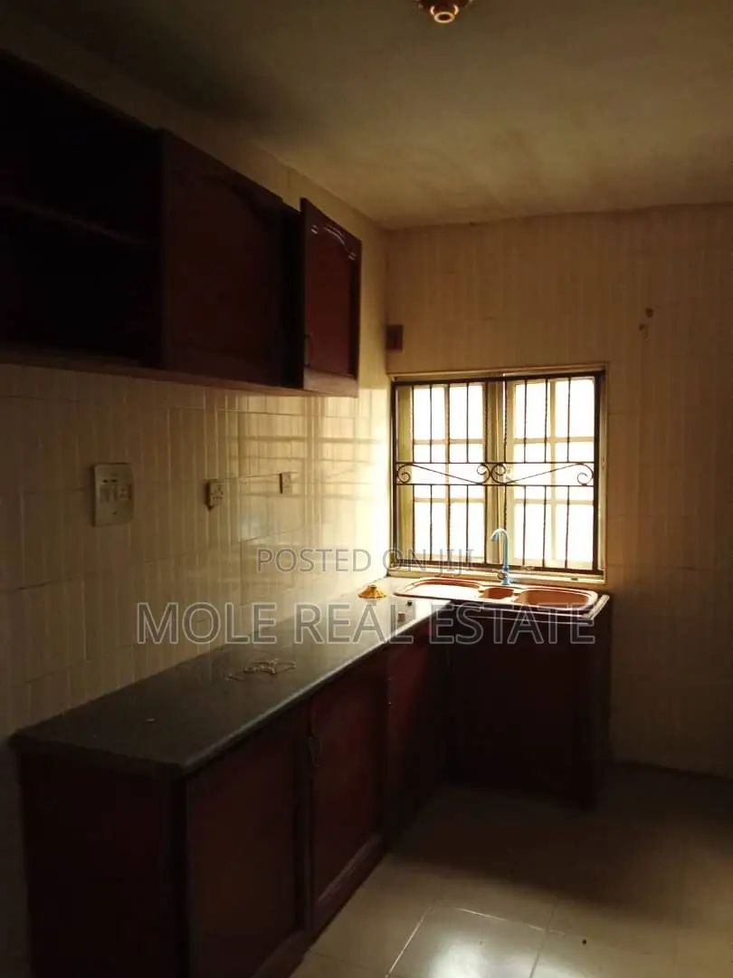 Mini Flat in Abaranje for sale