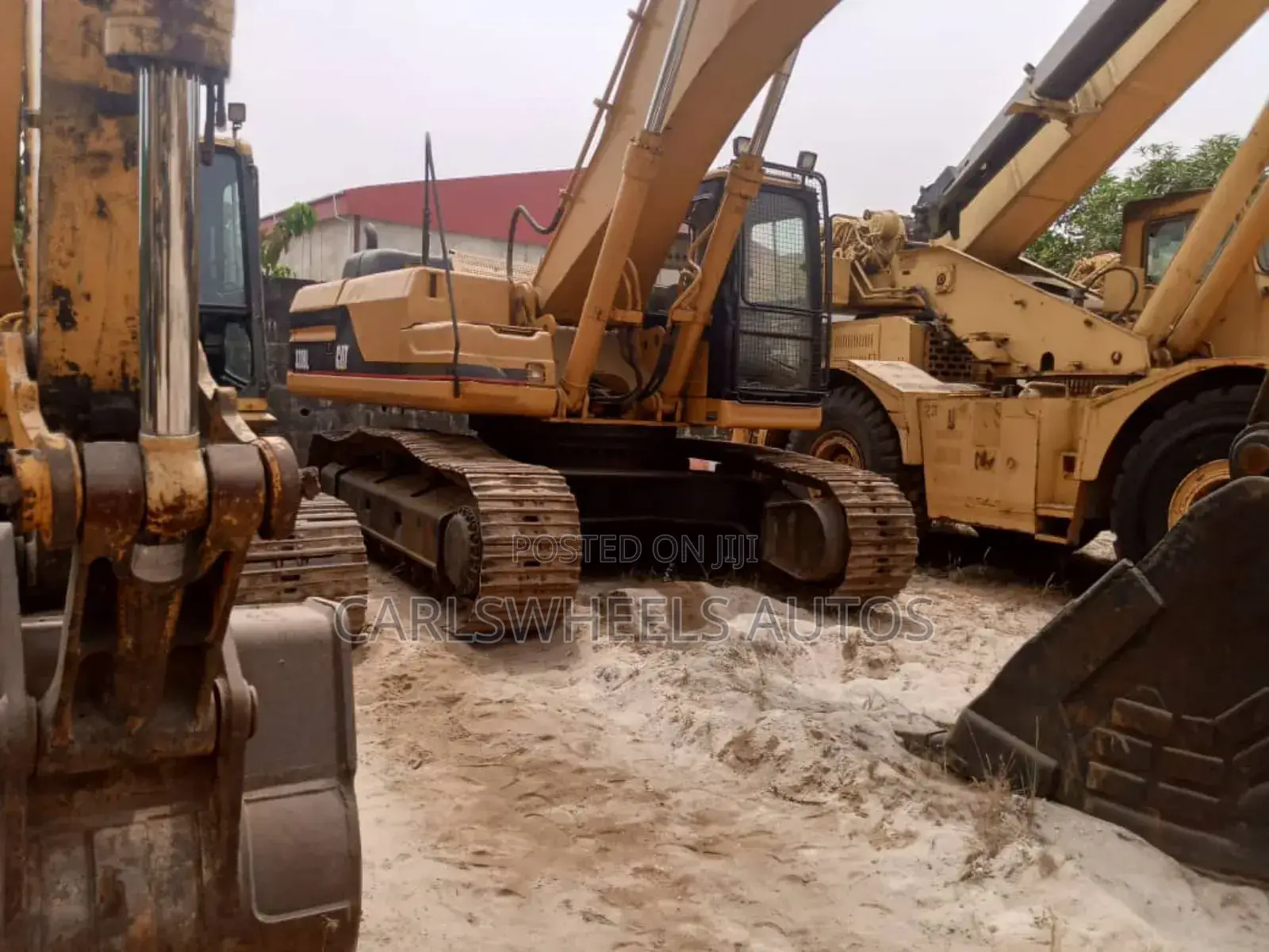 Excavator For Daily Leasing/Rent.