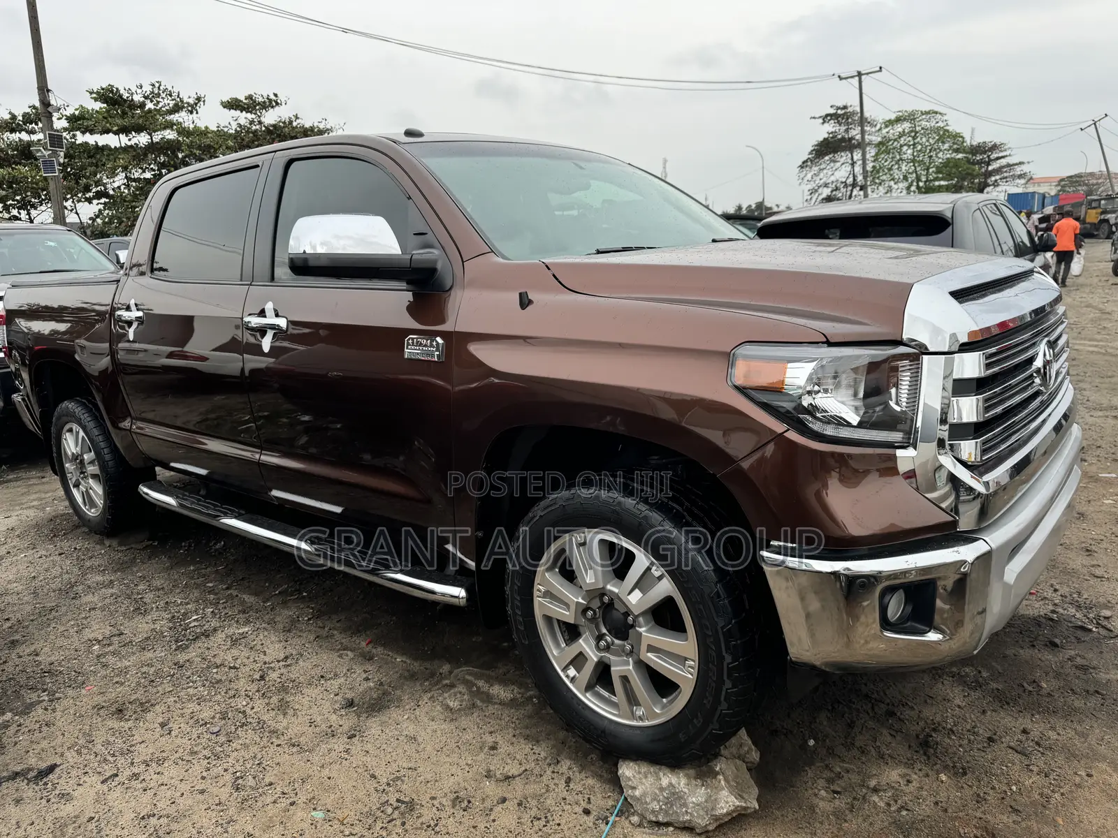 Toyota Tundra 1794 5.7L V8 w/FFV 4x4 CrewMax 5.6 ft. box 145.7 in. WB