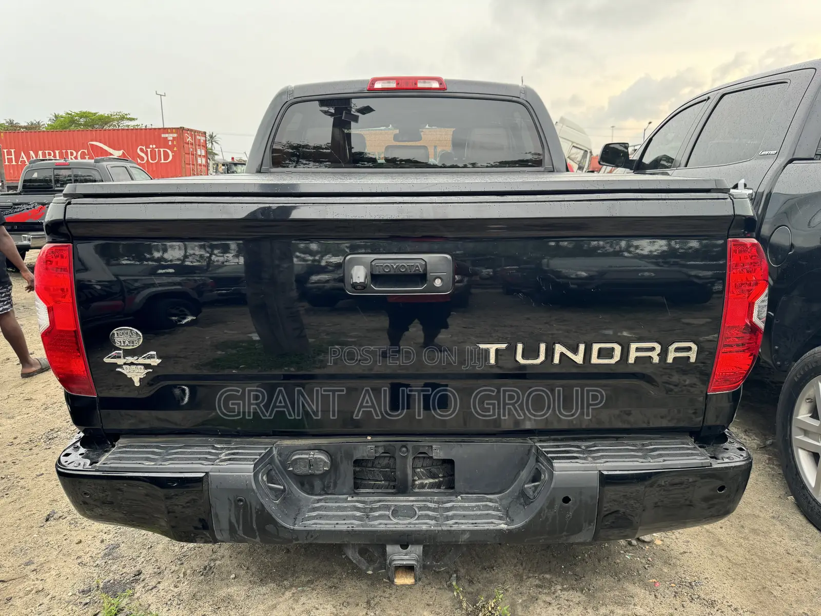 Toyota Tundra 1794 5.7L V8 w/FFV 4x4 CrewMax 5.6 ft. box 145.7 in. WB