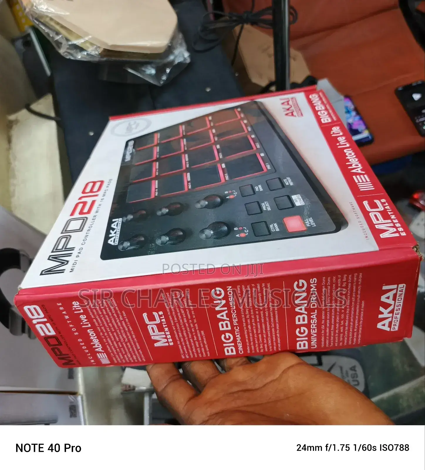 Akai Professional MPD218 USB Drum Pad Controller